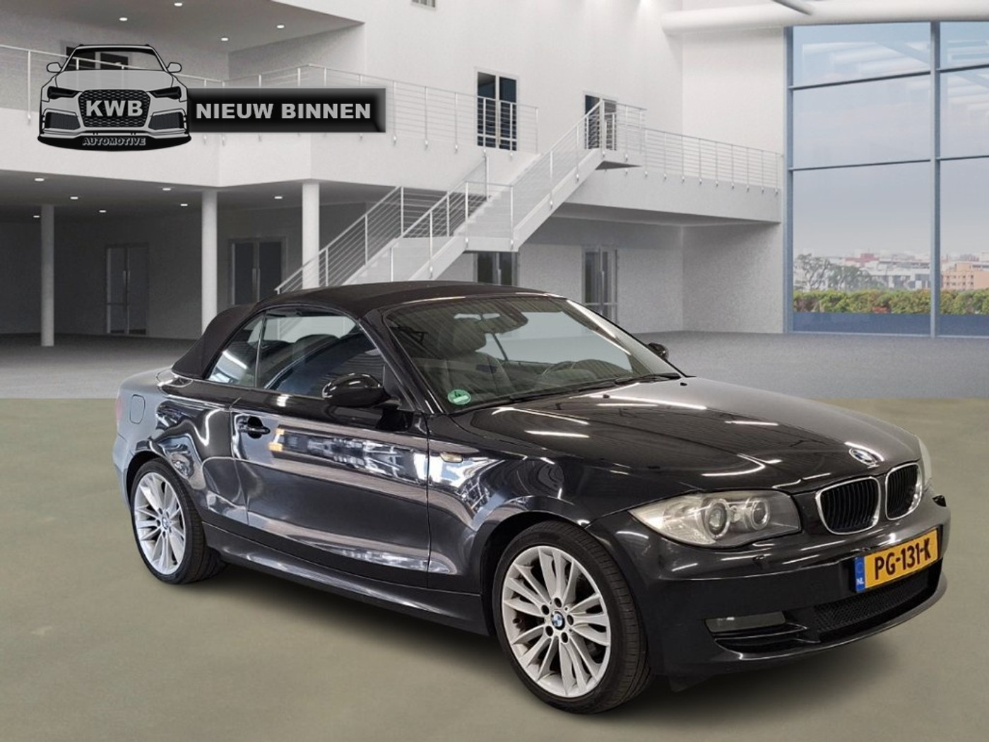 BMW 1er Reihe 120d High Executive AIRCO NAVI Stoelverwarming 2009 - voorkant