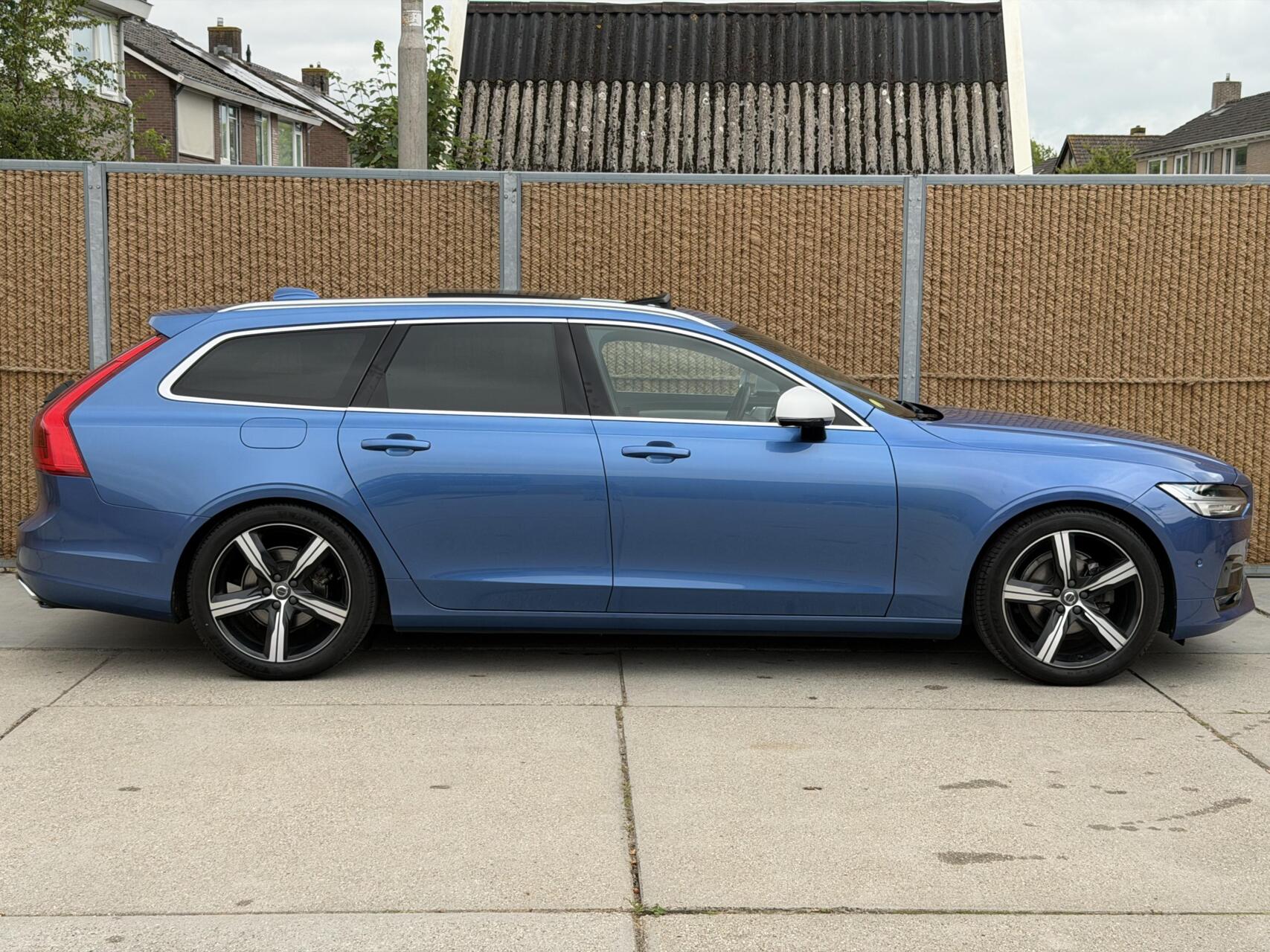 Foto van Volvo V90