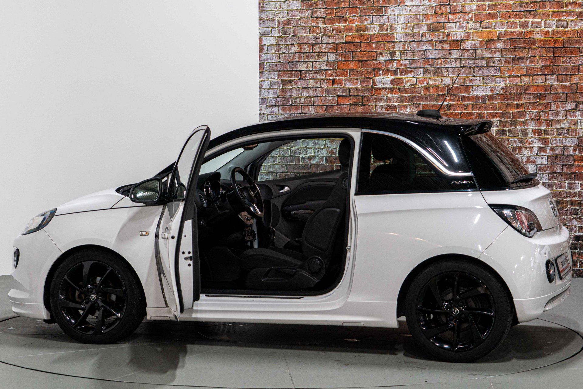 Foto van Opel Adam