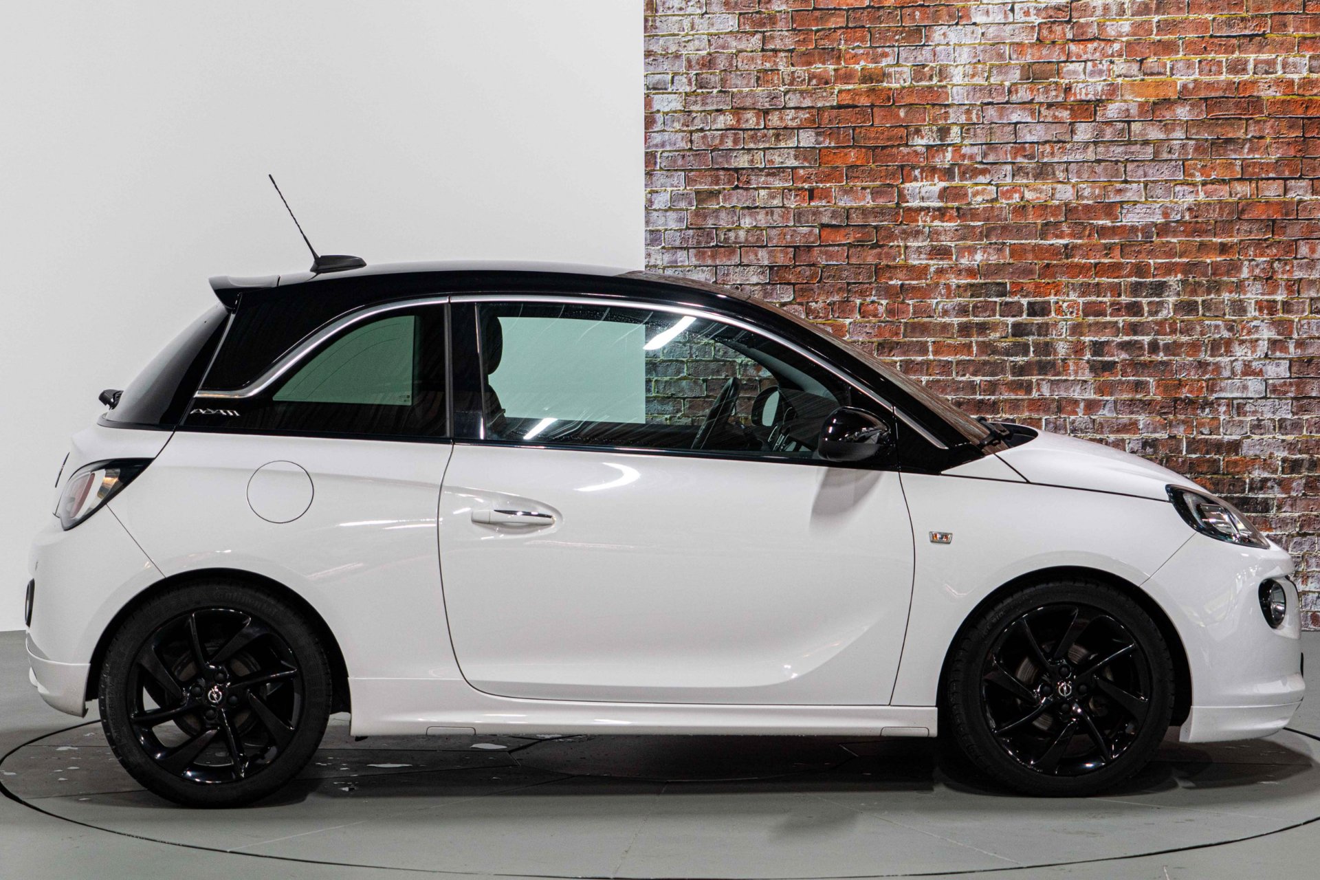 Foto van Opel Adam