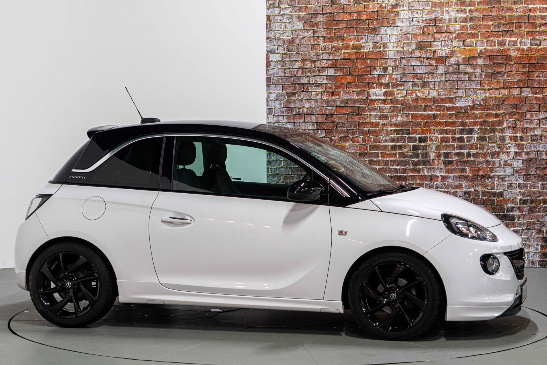 Foto van Opel Adam