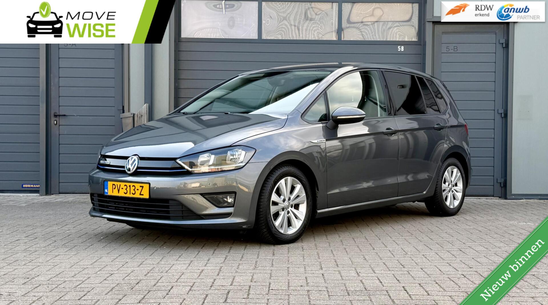 Volkswagen Golf Sportsvan 1.0 TSI 116pk Comfortline | AUTOMAAT | Trekhaak | PDC | Cruise | Hoge Zit | 2017 - voorkant