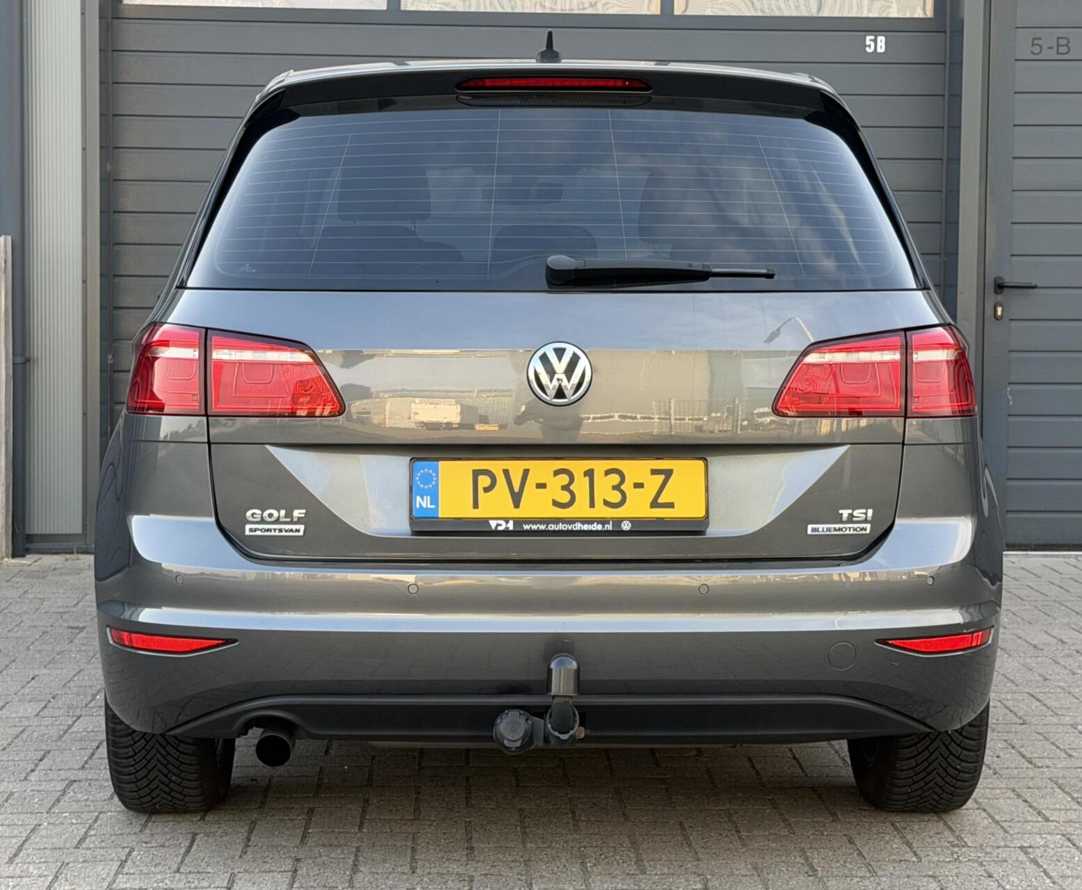 Foto van Volkswagen Golf Sportsvan