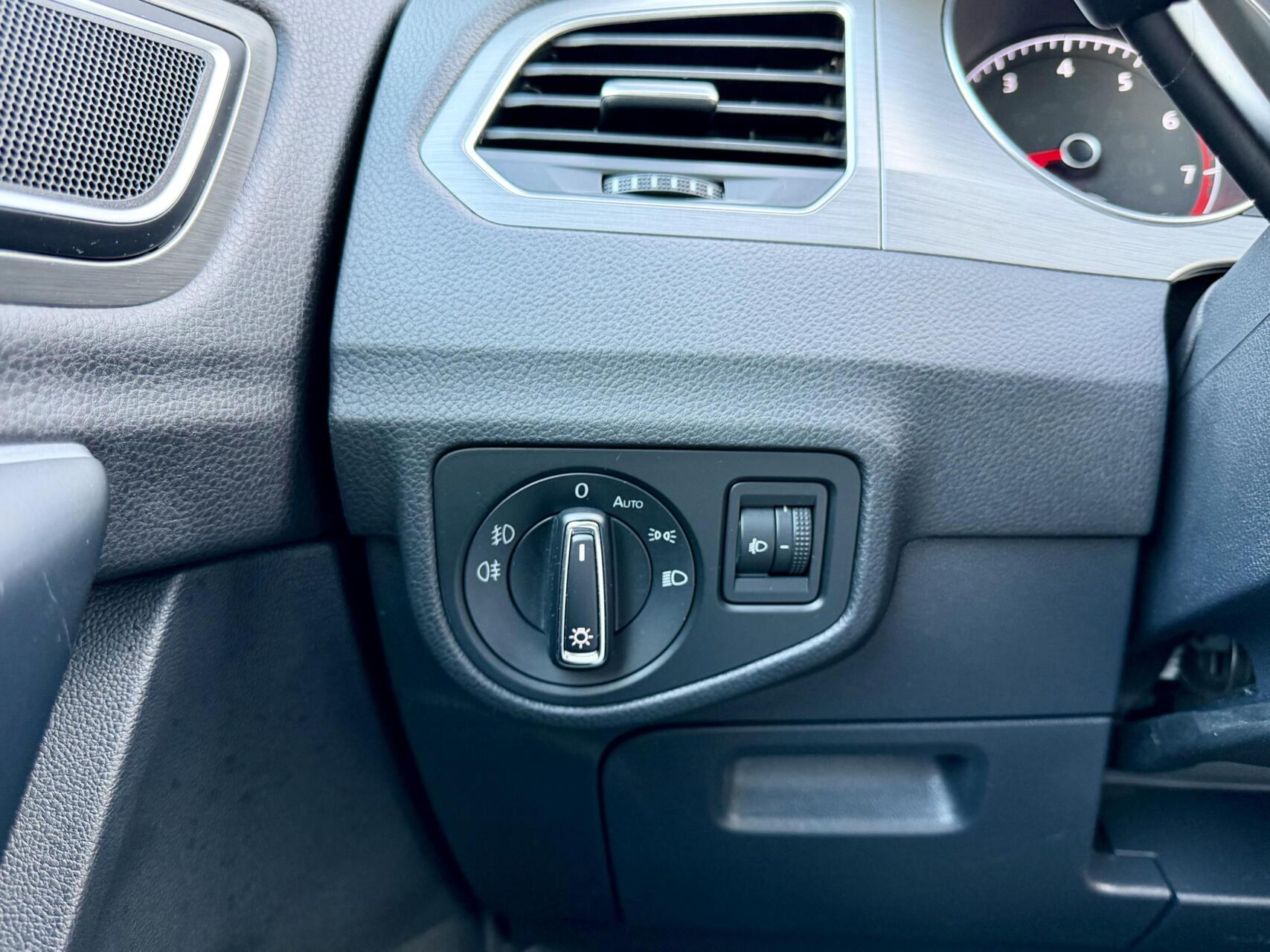 Foto van Volkswagen Golf Sportsvan