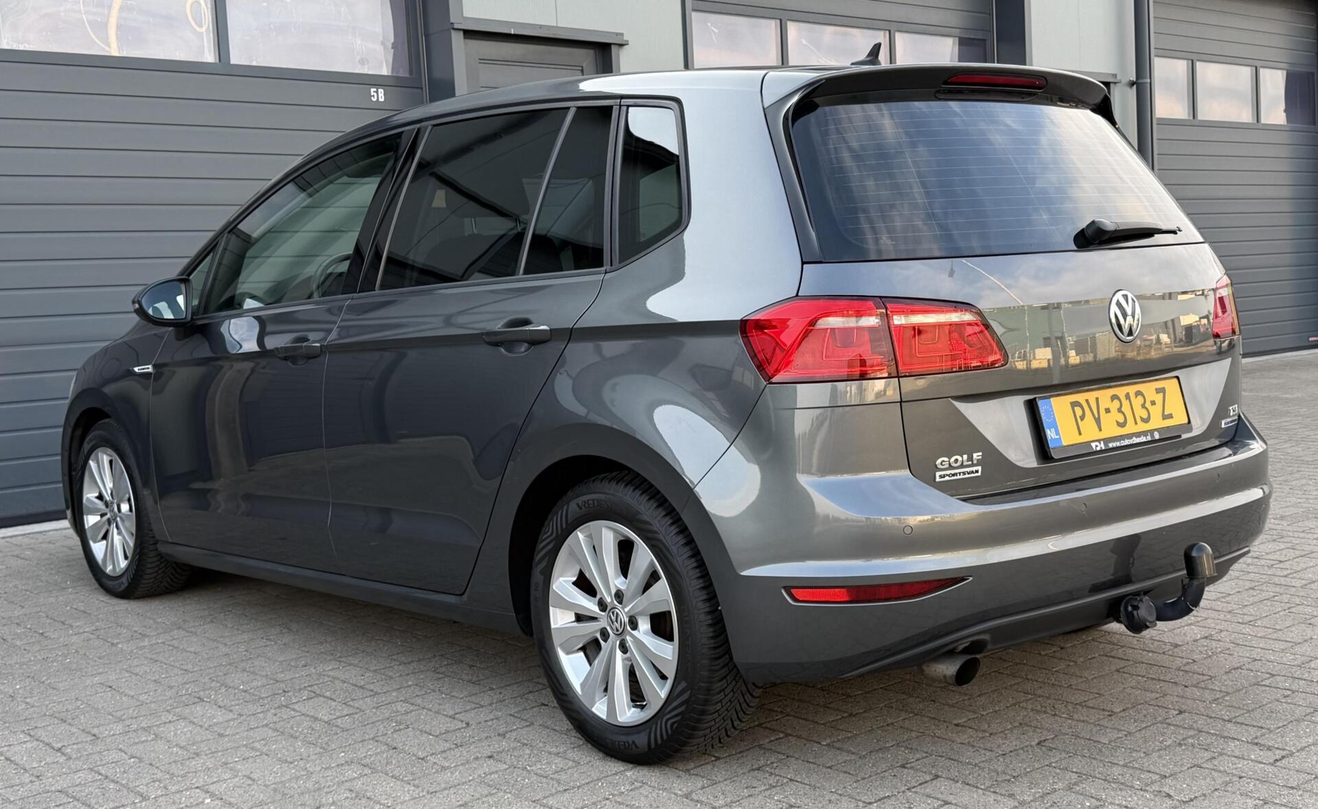 Foto van Volkswagen Golf Sportsvan