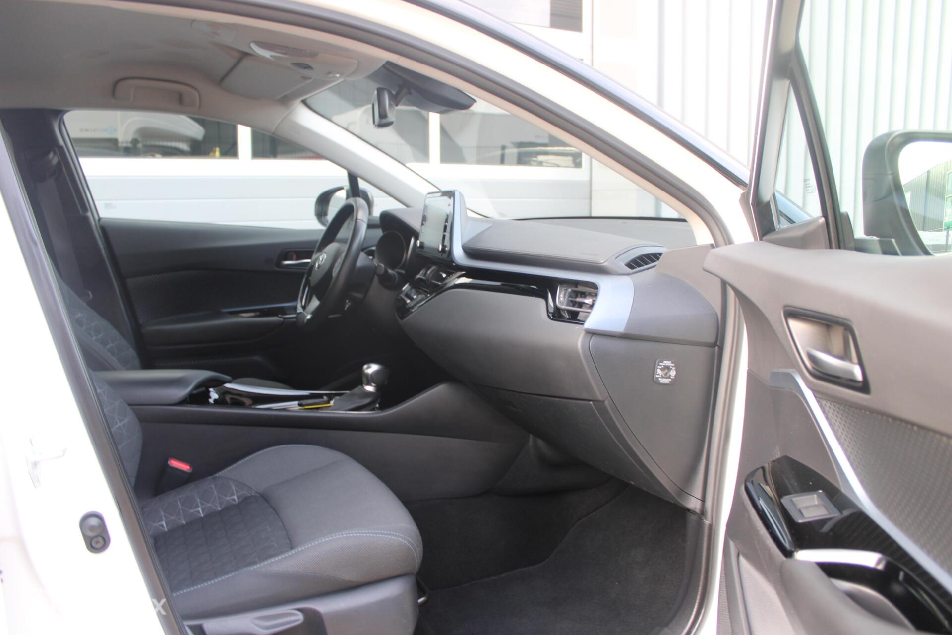 Foto van Toyota Toyota C-hr