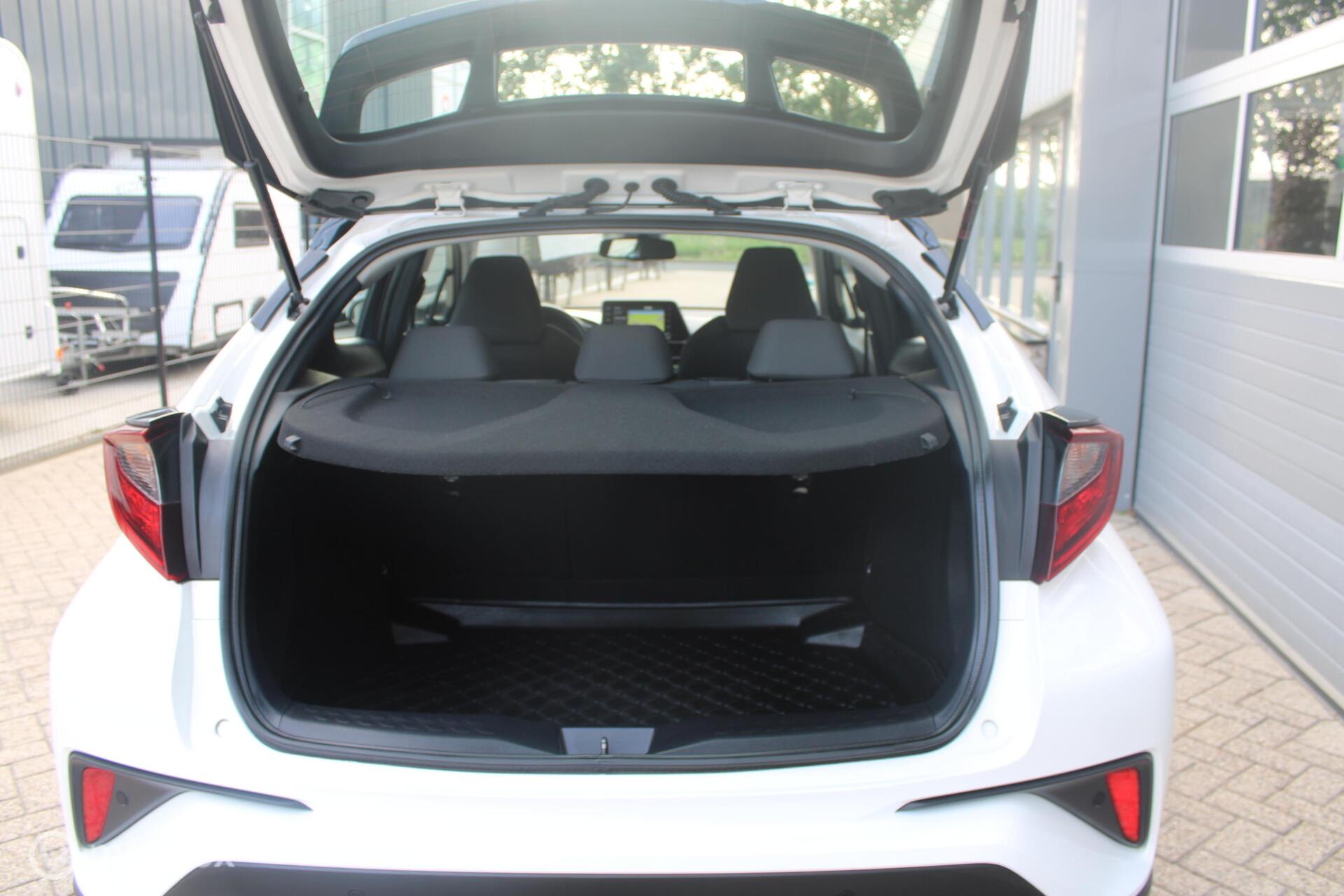 Foto van Toyota Toyota C-hr