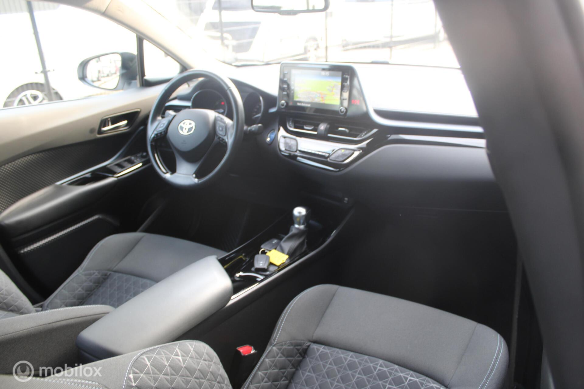 Foto van Toyota Toyota C-hr