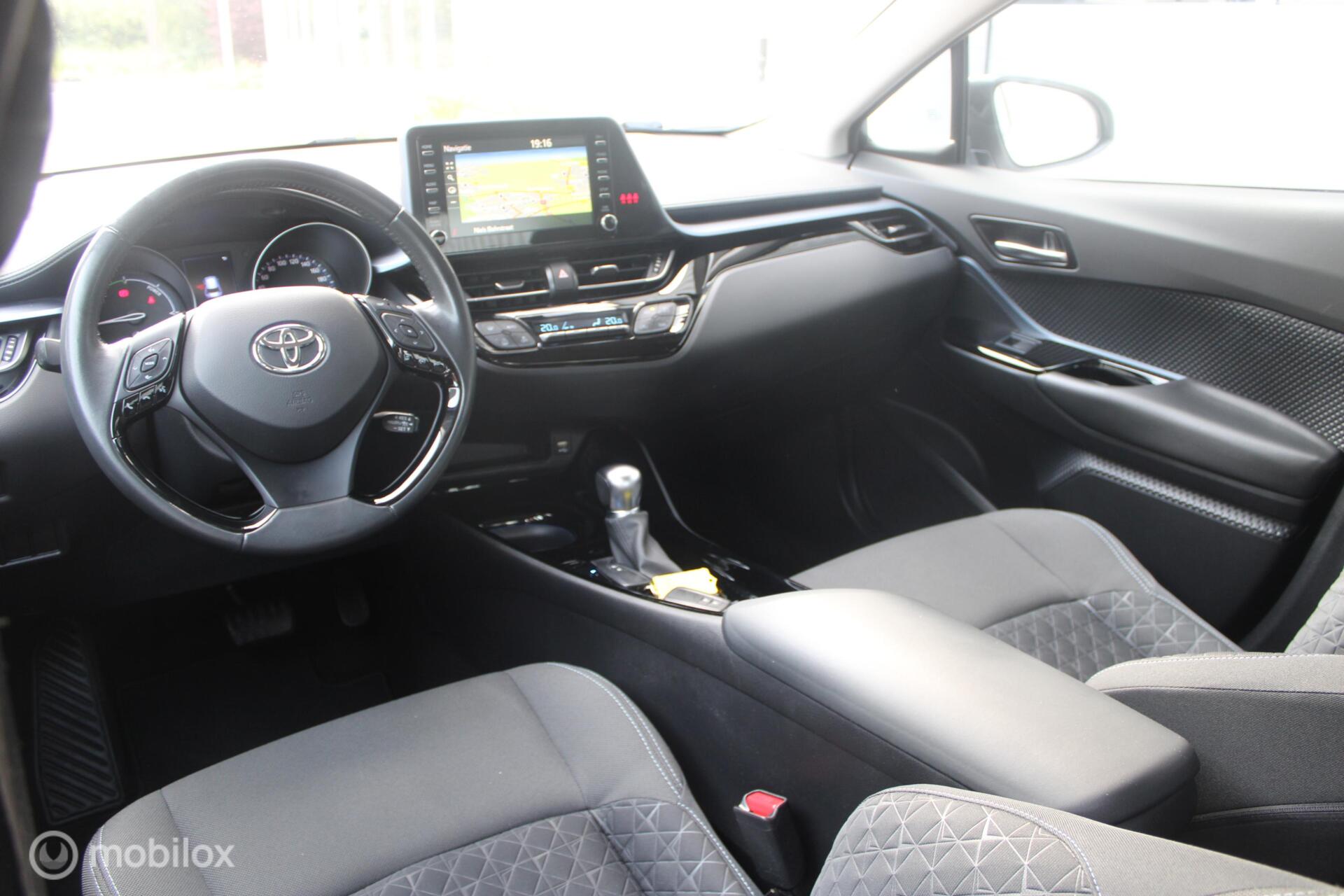 Foto van Toyota Toyota C-hr