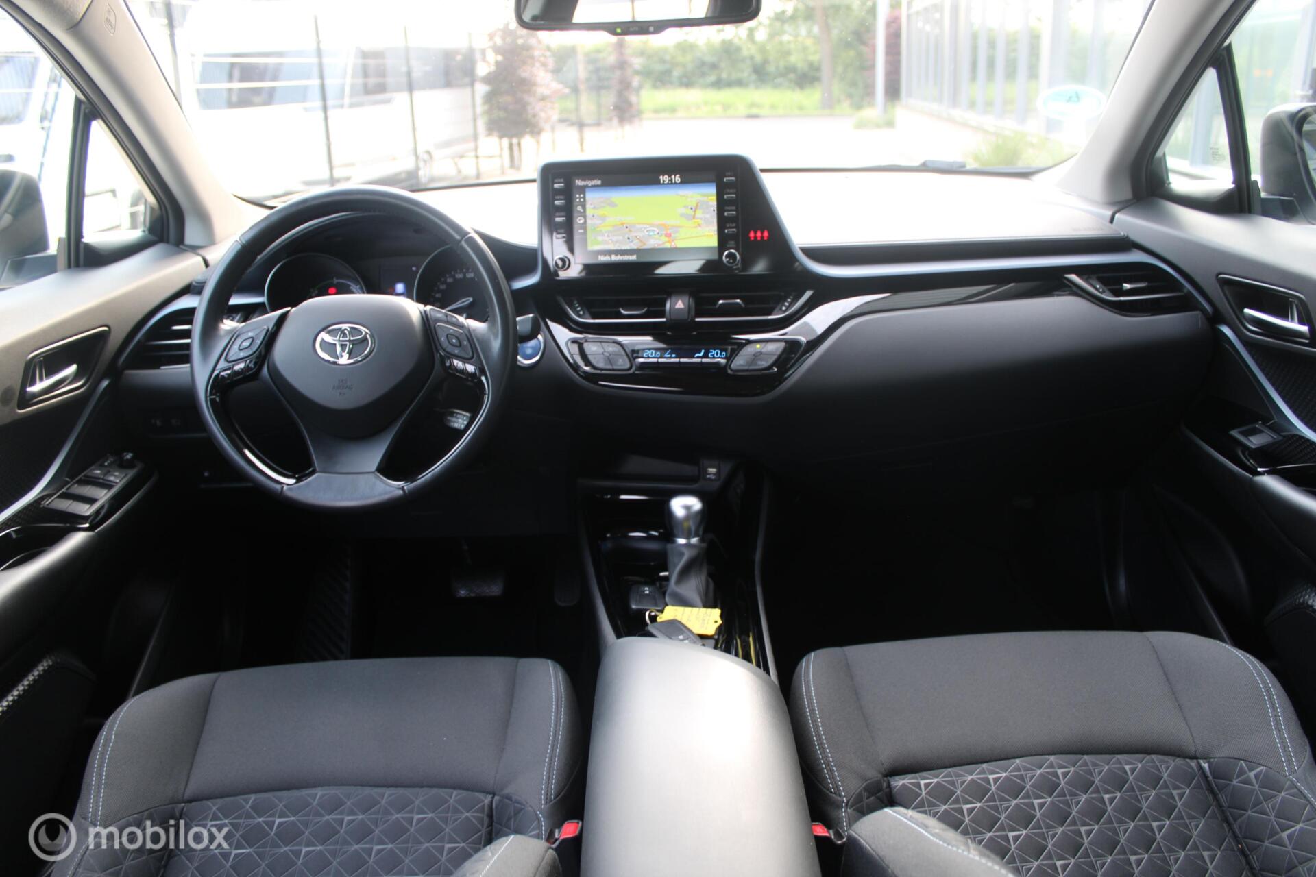 Foto van Toyota Toyota C-hr
