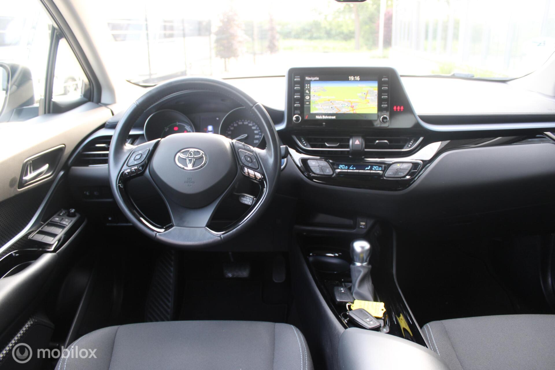 Foto van Toyota Toyota C-hr