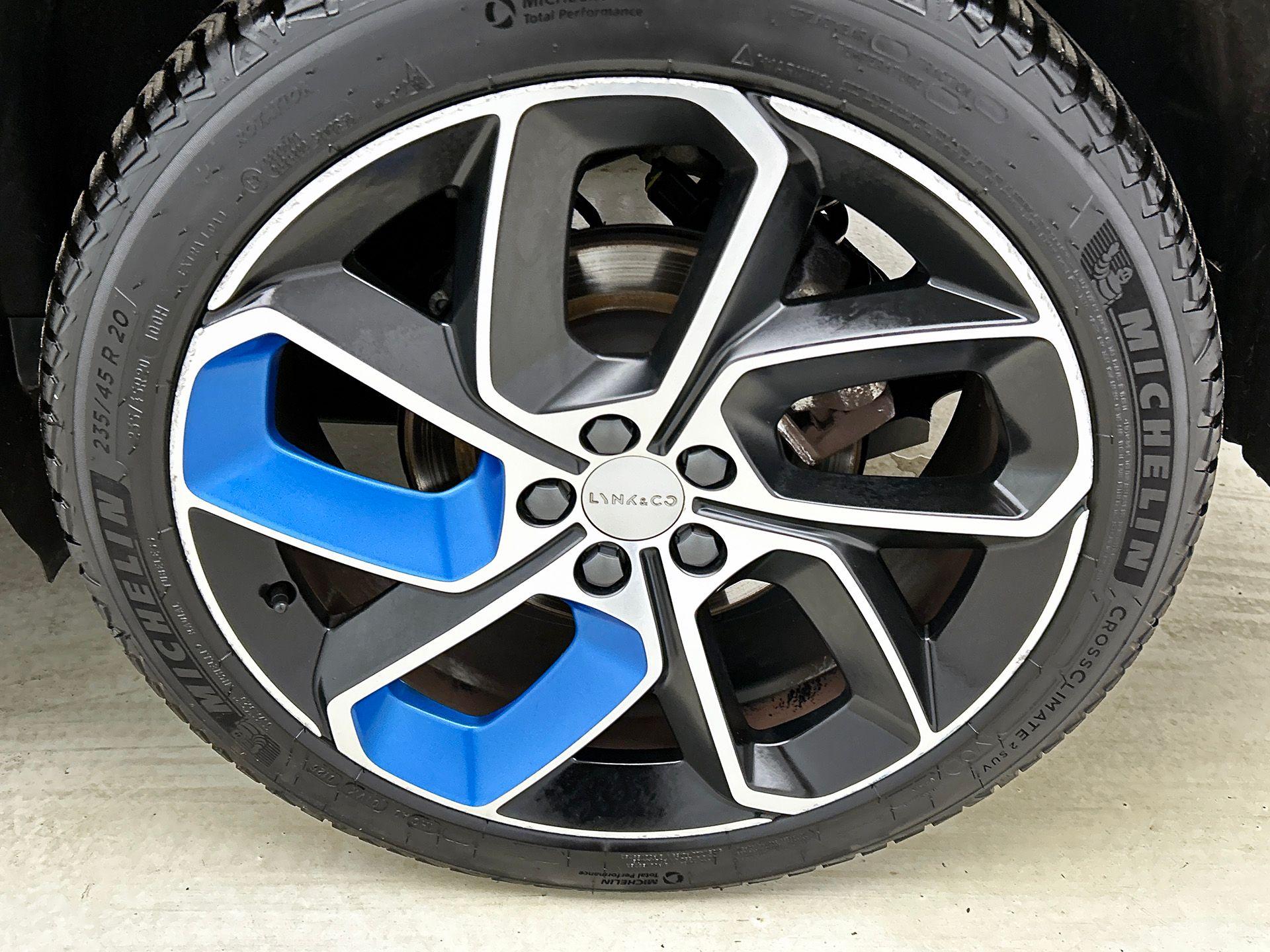Foto van Lynk&co LYNK & Co 01