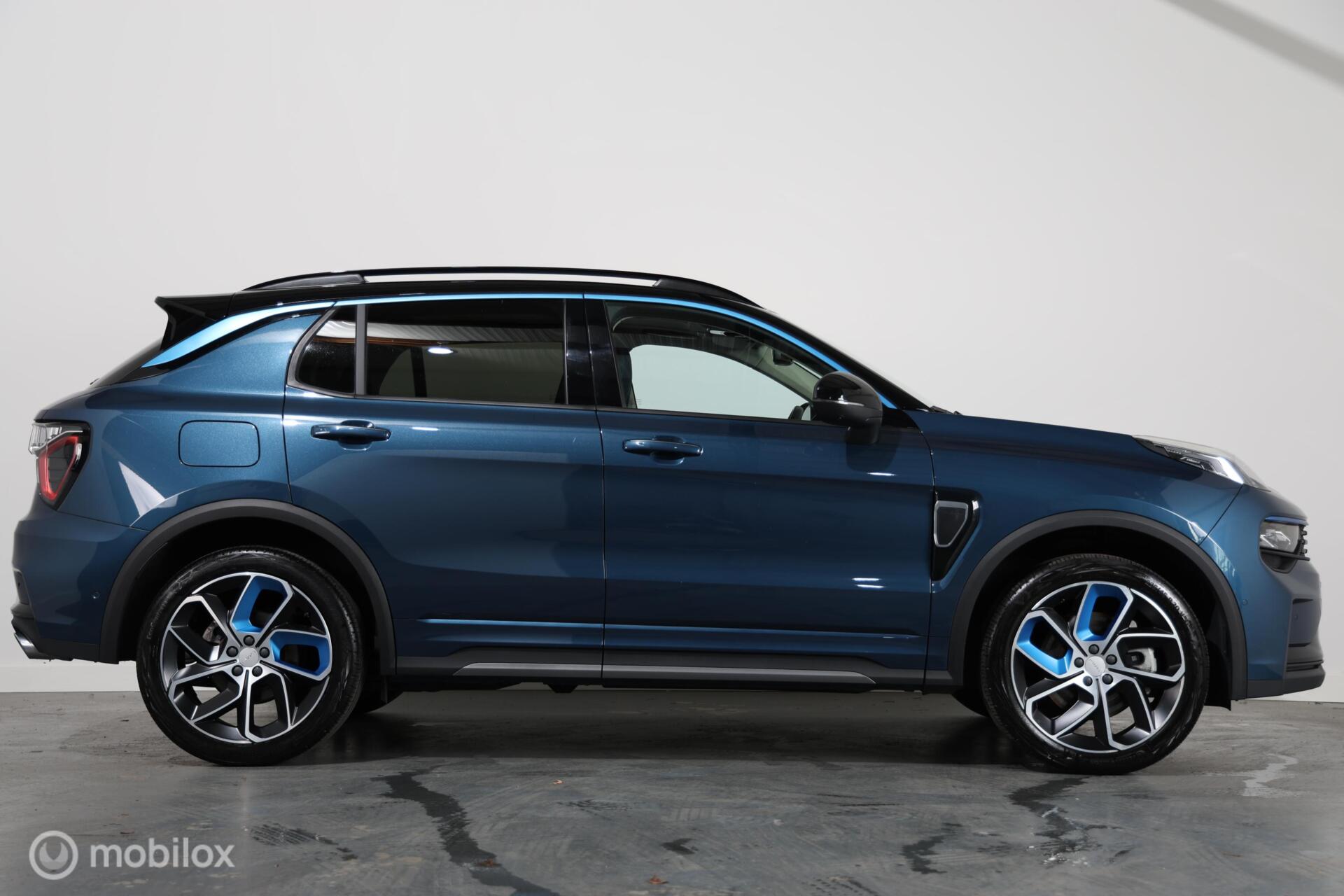 Foto van Lynk&co LYNK & Co 01