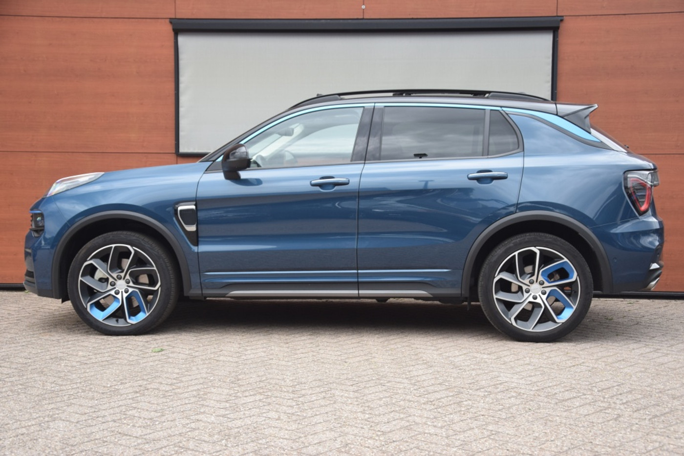 Foto van Lynk&co LYNK & Co 01