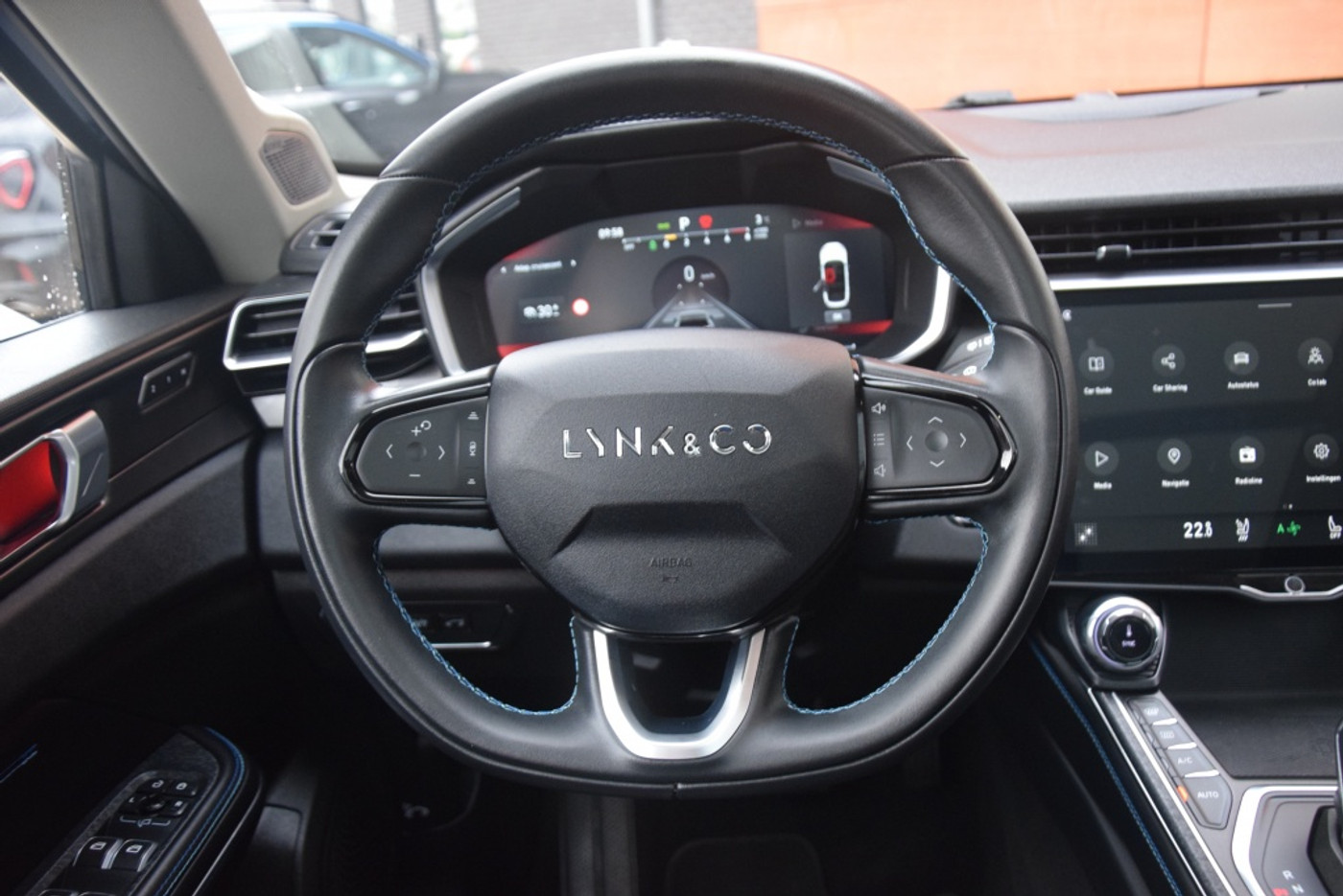Foto van Lynk&co LYNK & Co 01