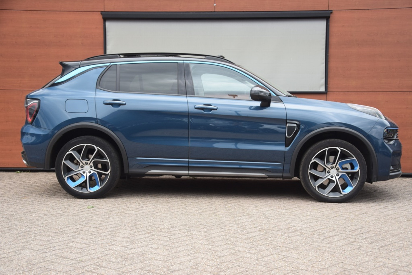 Foto van Lynk&co LYNK & Co 01