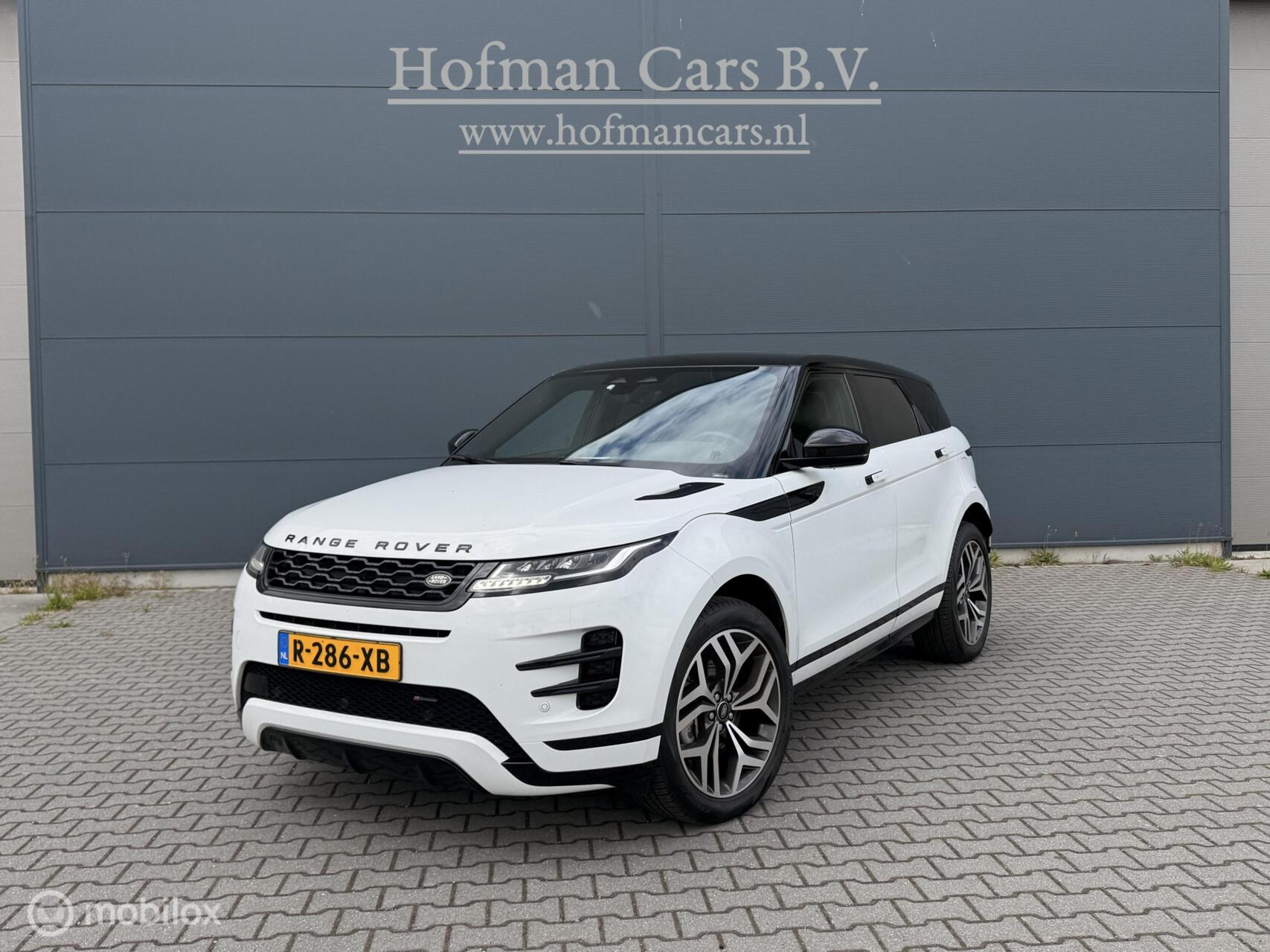 Land Rover Range Rover Evoque 1.5 P300e AWD R-Dynamic SE | Trekhaak 1600KG| Plug-in Hybrid | 309 PK | 12/2022 | 132.919 km 2022 - voorkant