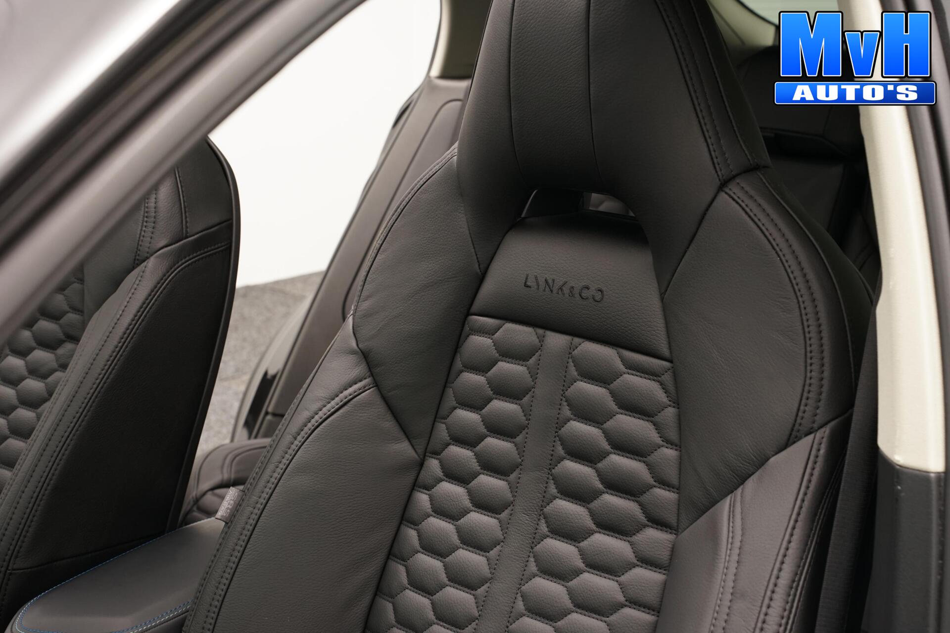 Foto van Lynk&co LYNK & Co 01