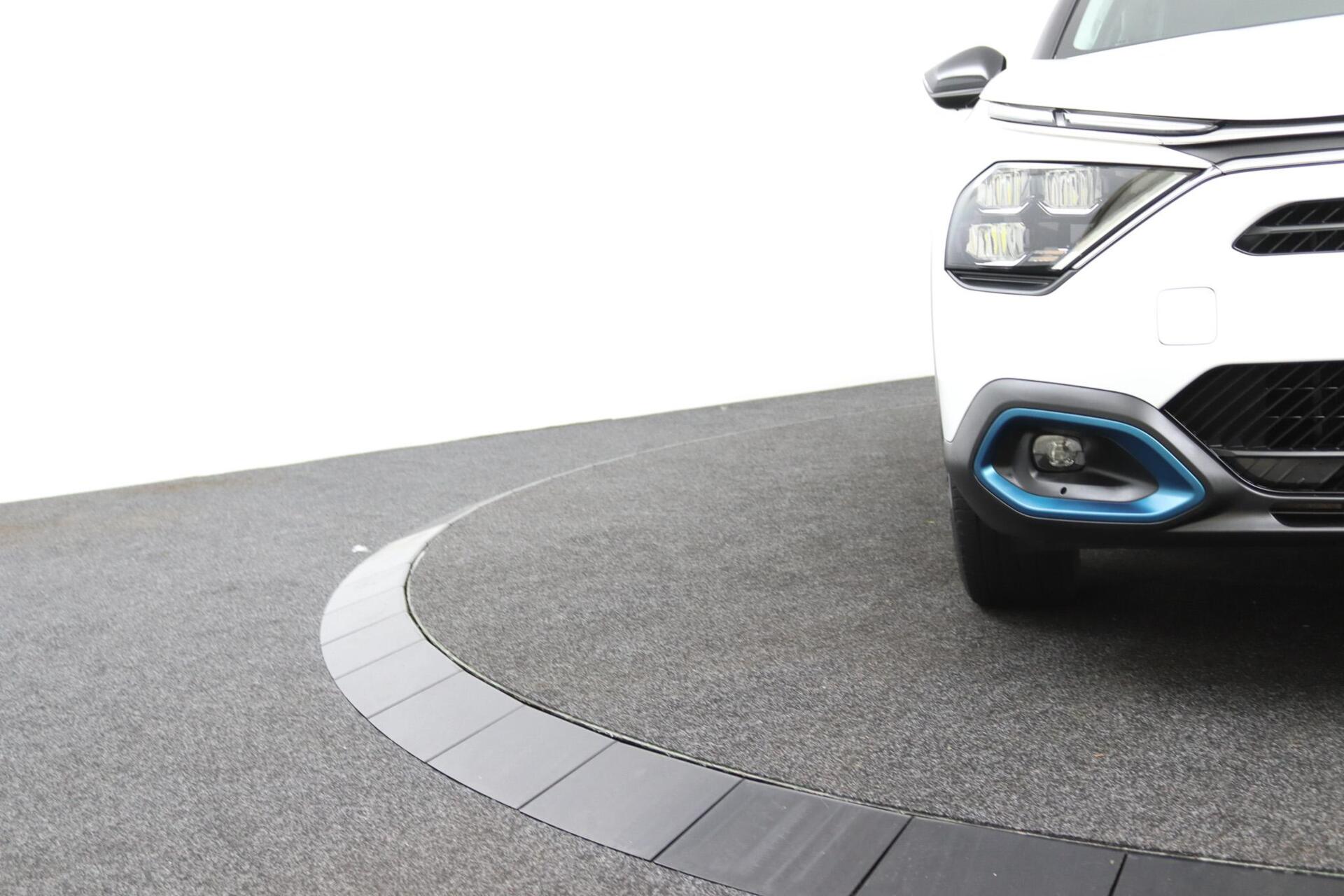Foto van Citroen E-c4