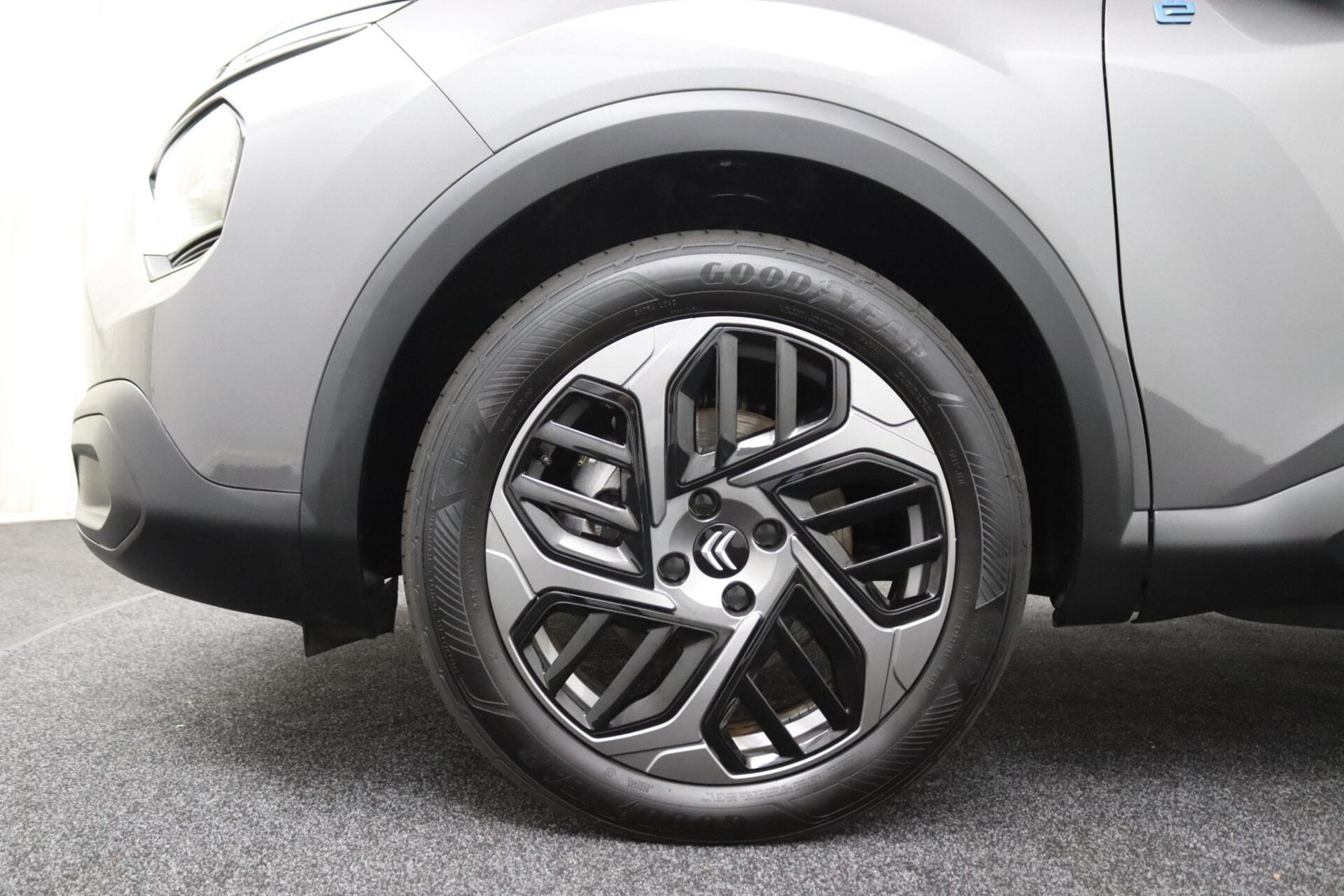 Foto van Citroen E-c4