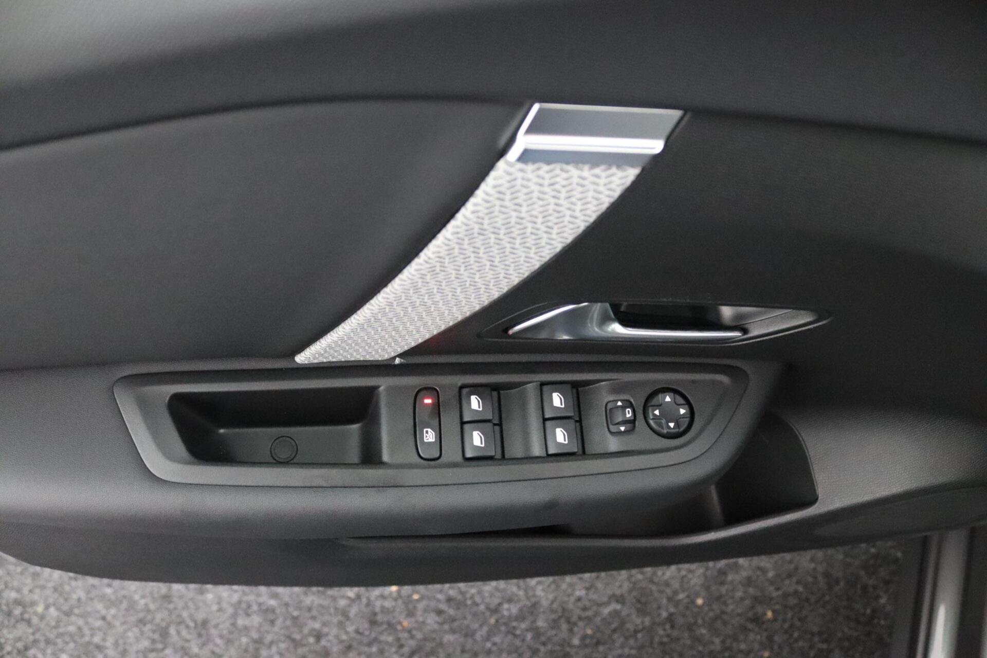 Foto van Citroen E-c4
