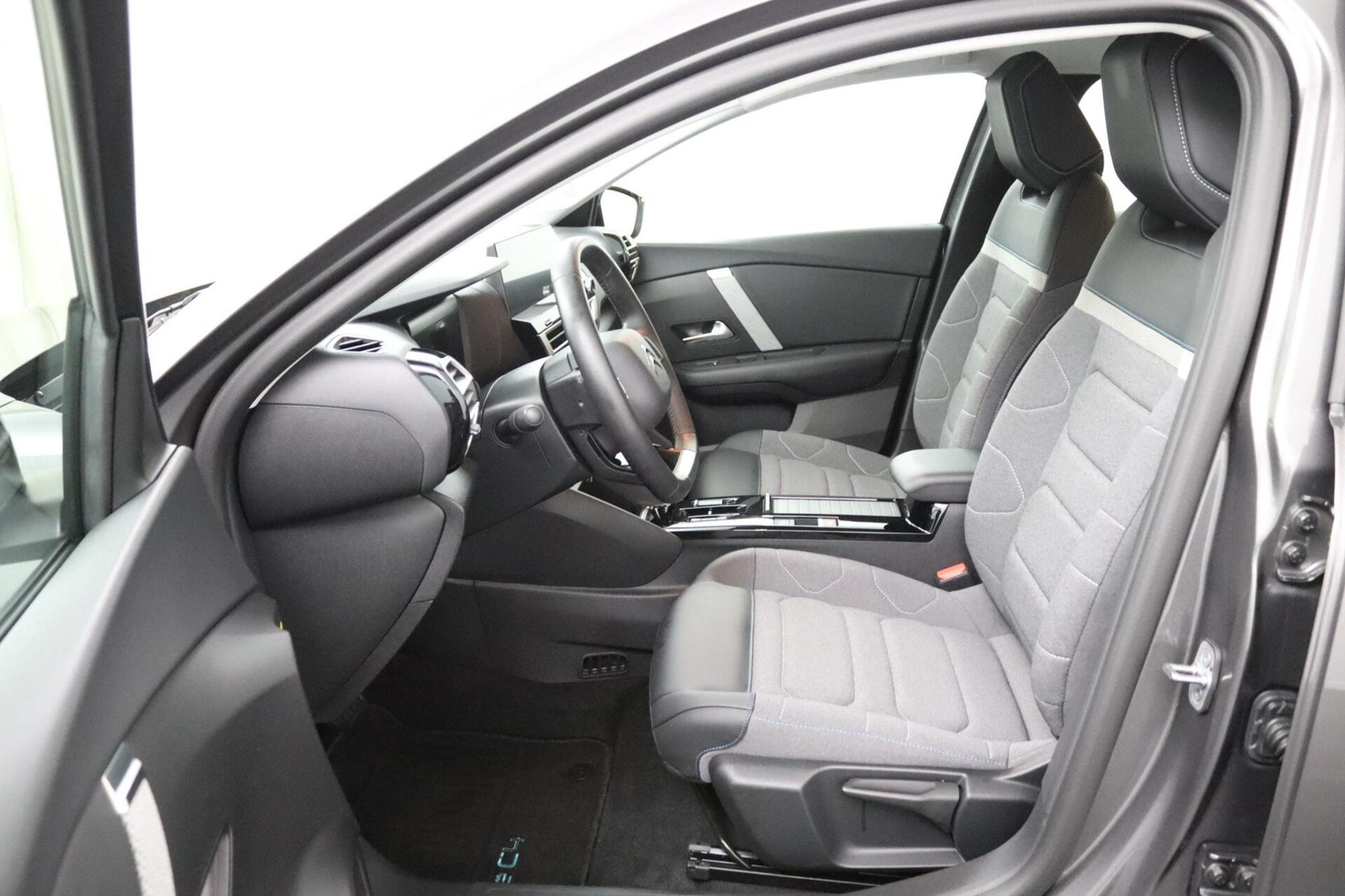 Foto van Citroen E-c4