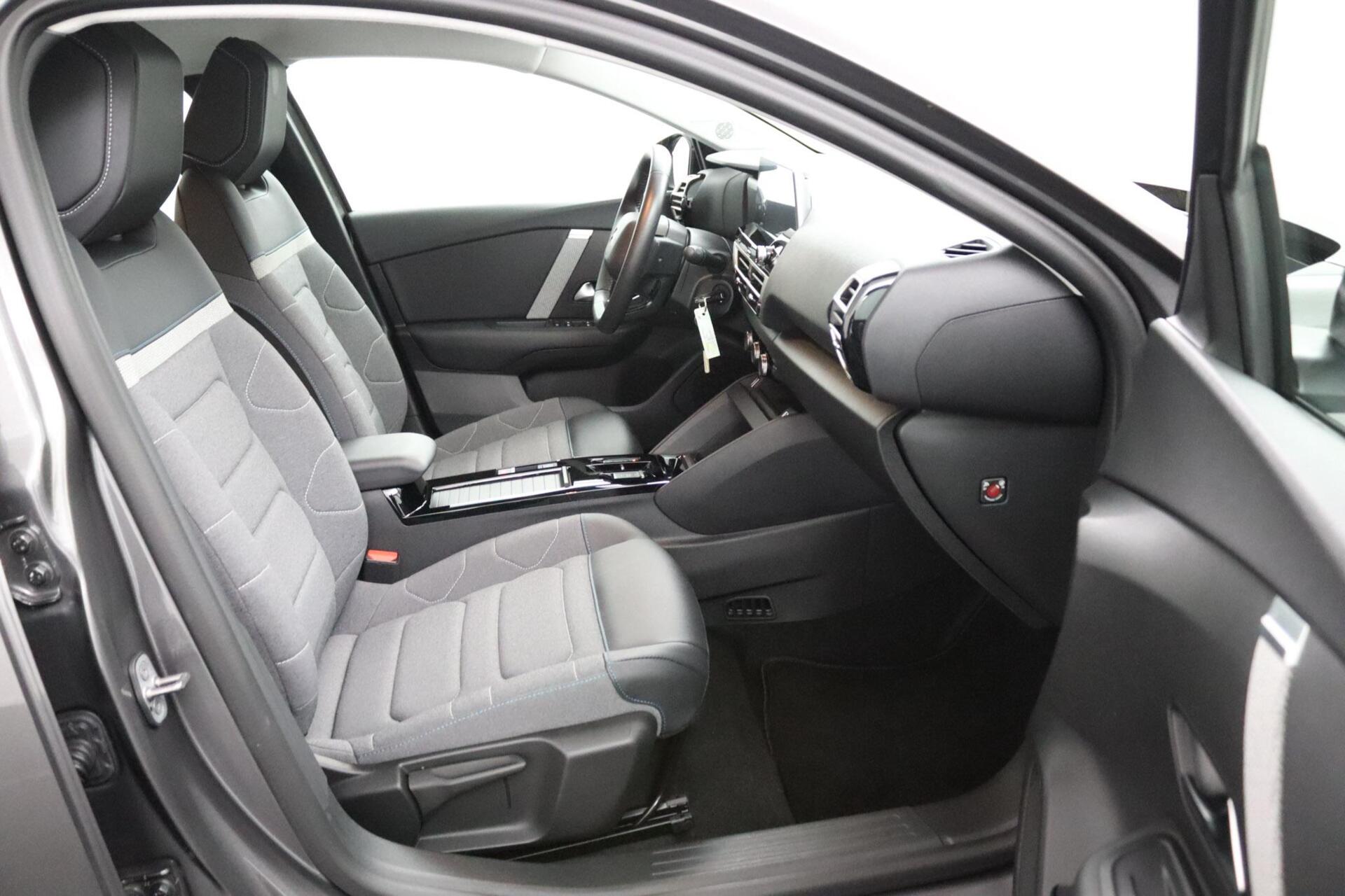 Foto van Citroen E-c4