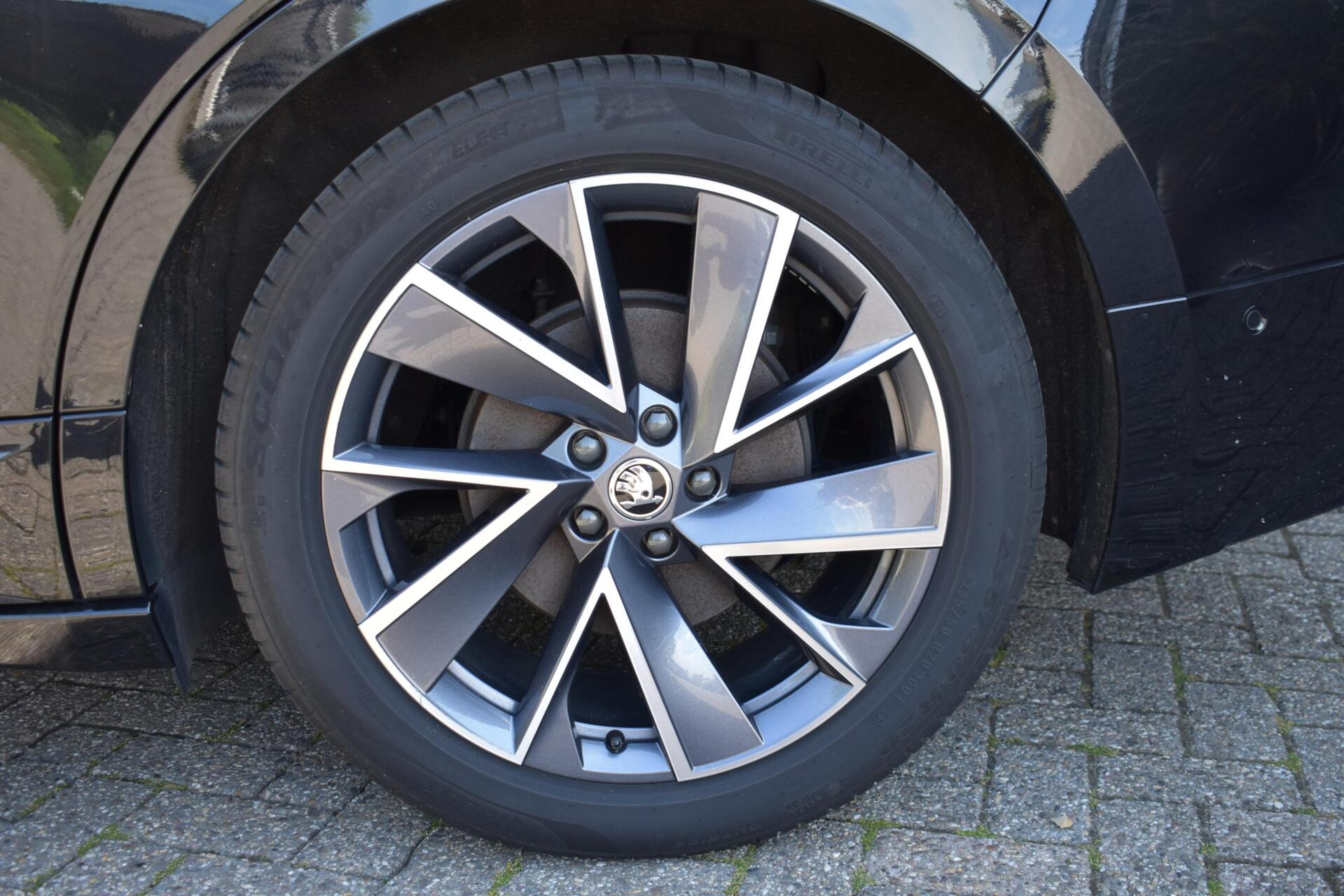 Foto van Skoda Enyaq 60