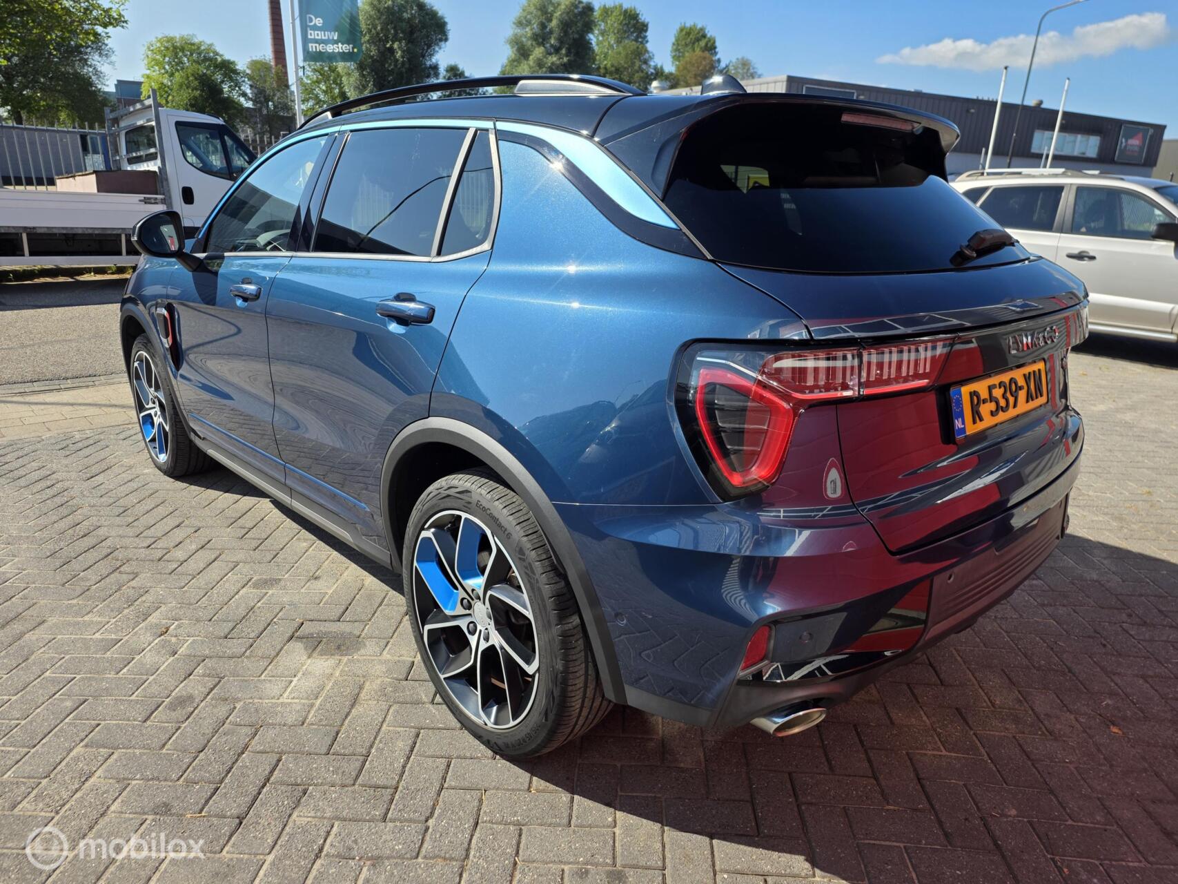 Foto van Lynk&co LYNK & Co 01