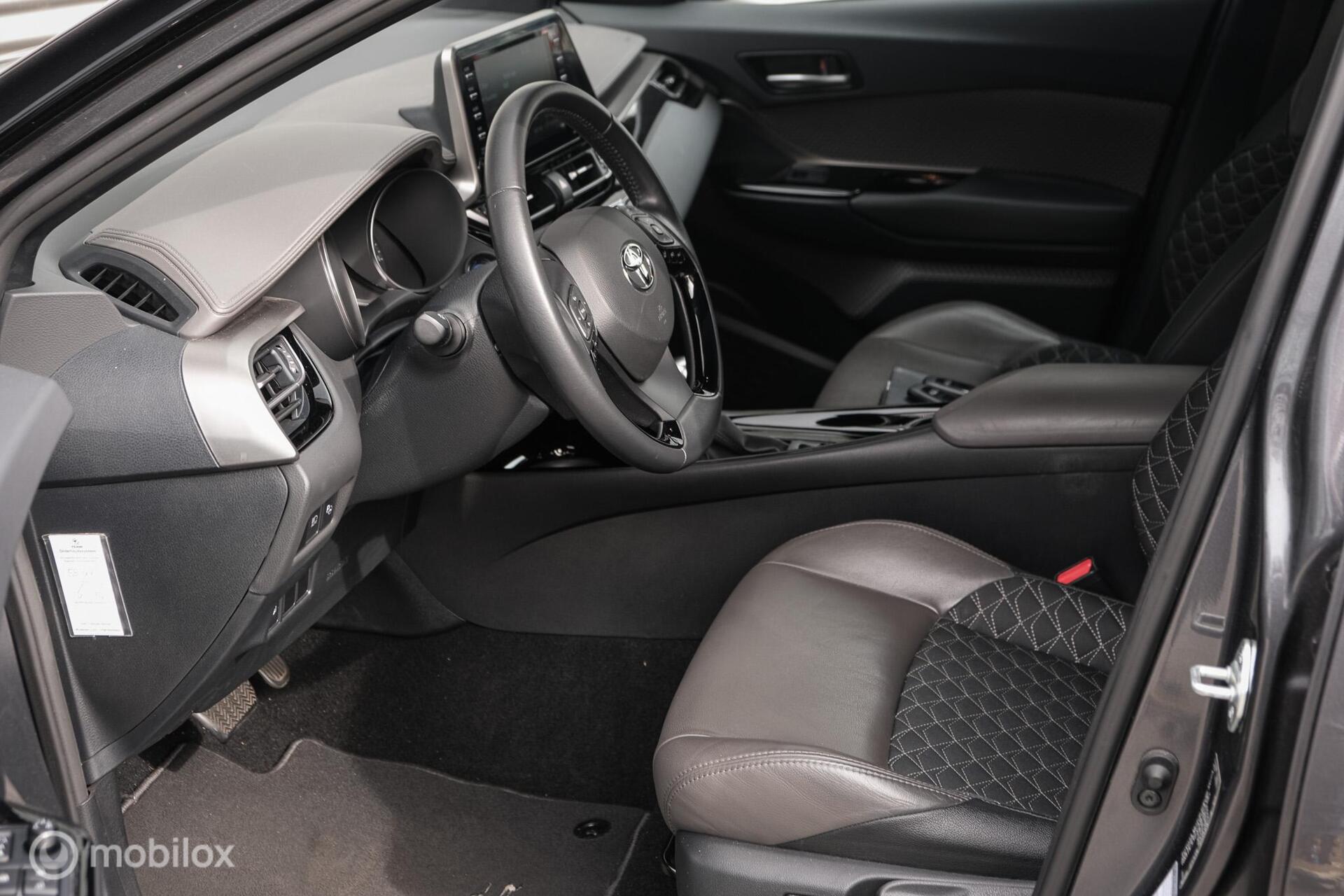 Foto van Toyota Toyota C-hr