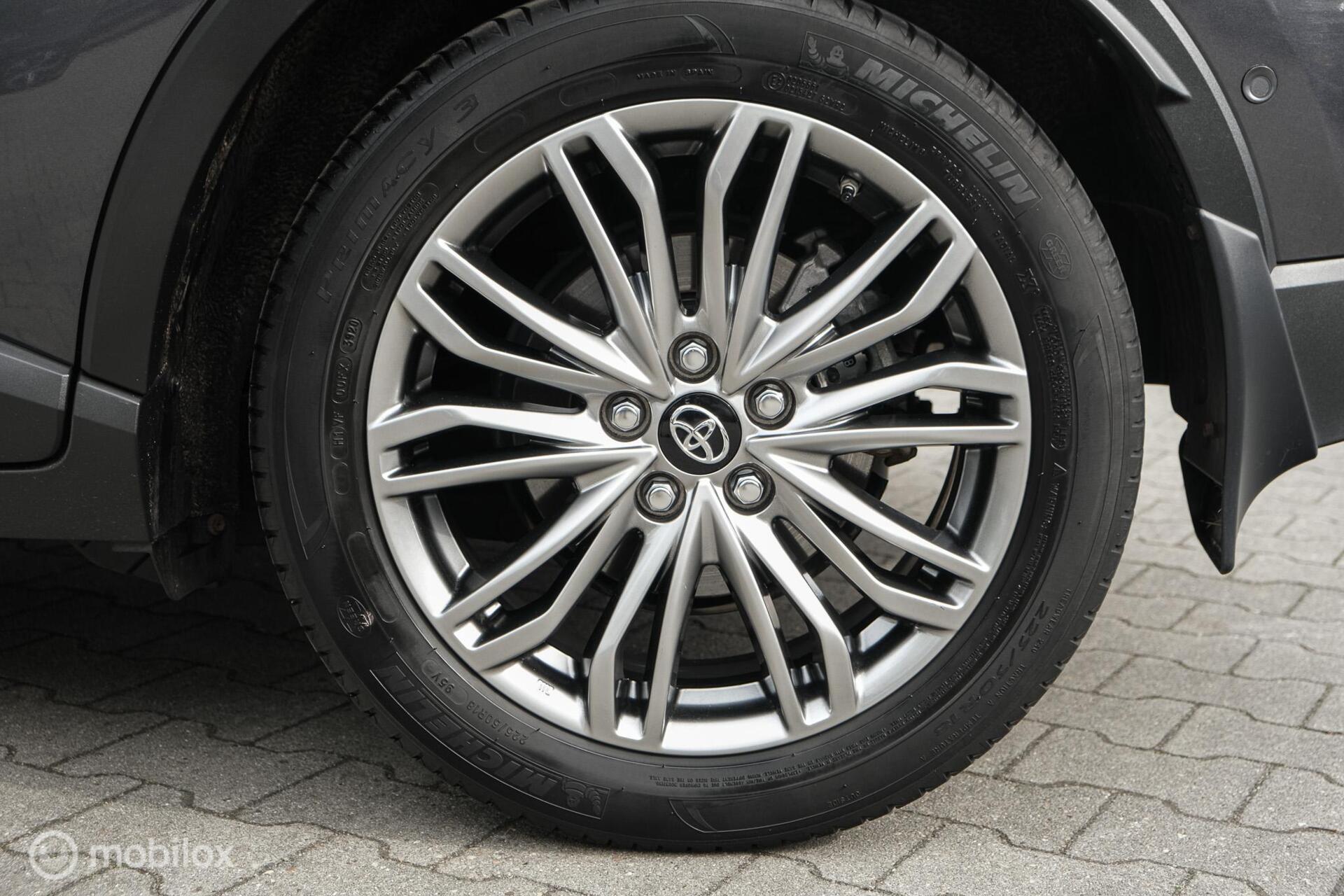 Foto van Toyota Toyota C-hr