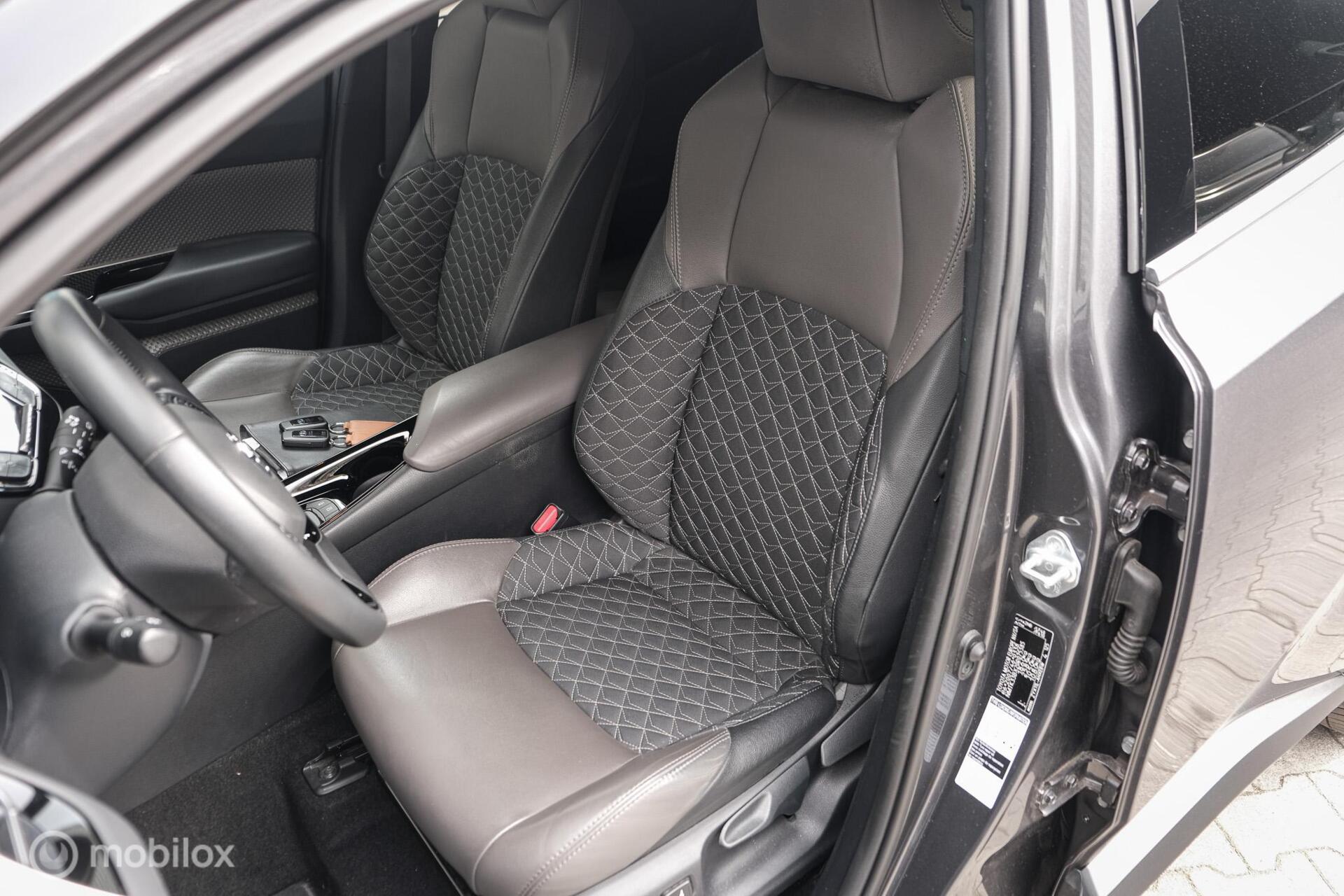 Foto van Toyota Toyota C-hr