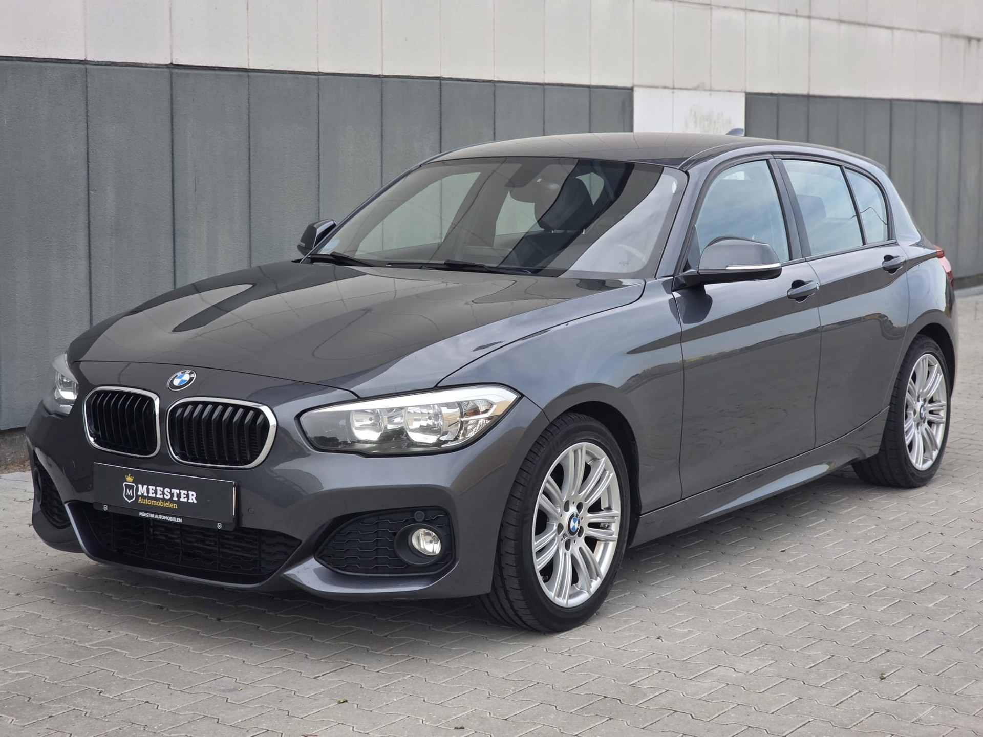 BMW 118i 118i M-sport|Navi|Stoelverw|PDC 2016 - voorkant