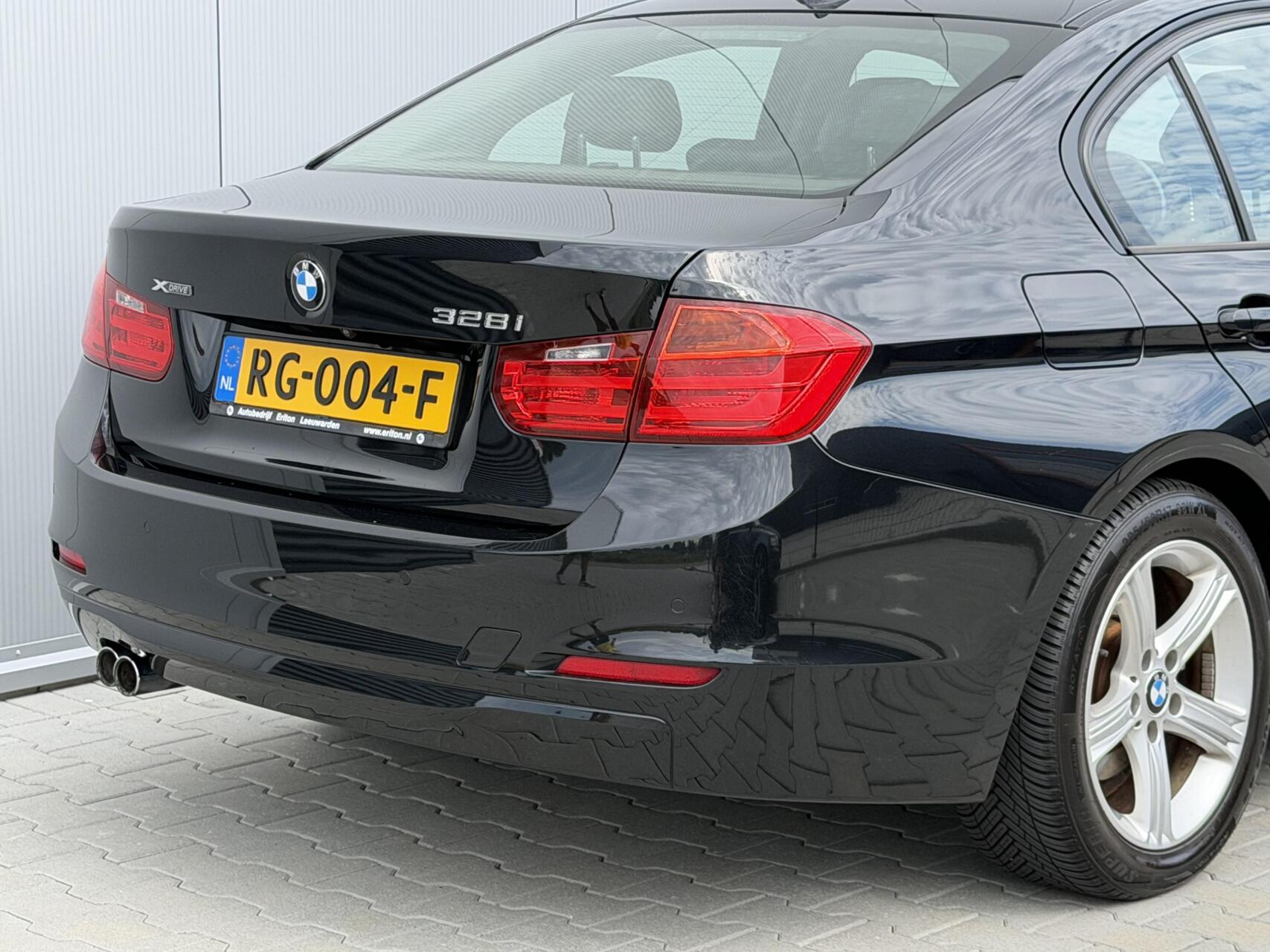 Foto van BMW 328i xDrive