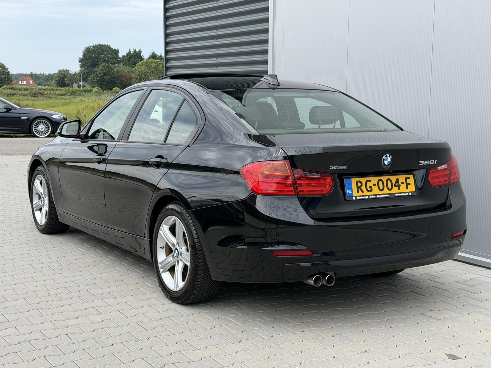 Foto van BMW 328i xDrive