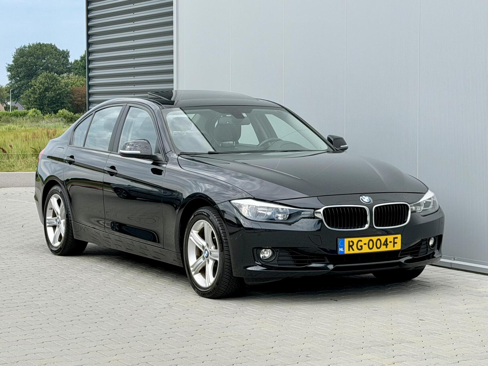 Foto van BMW 328i xDrive