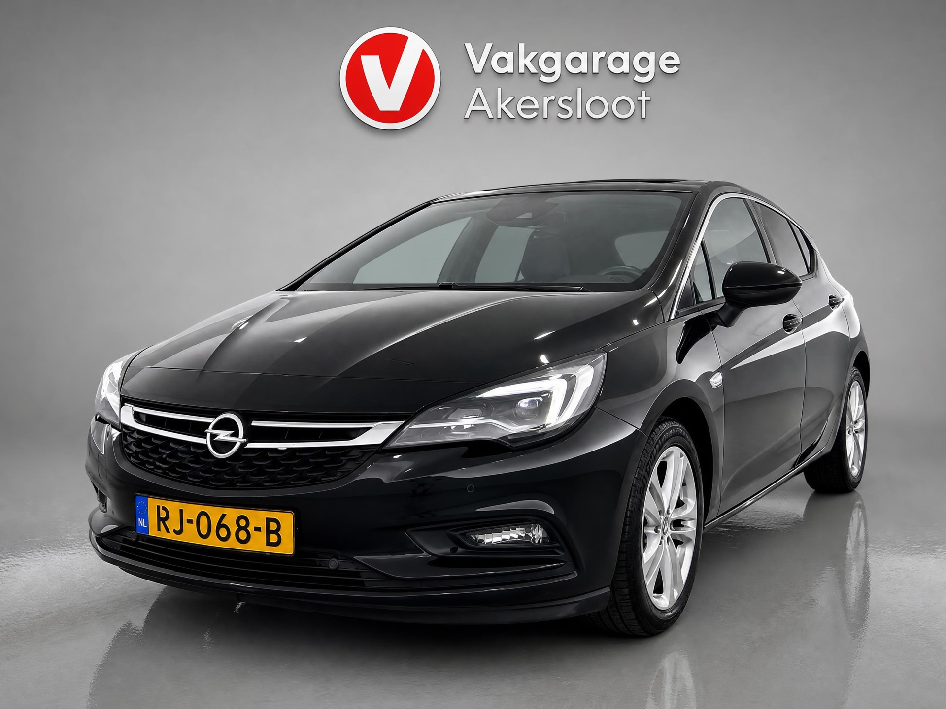 Opel Astra 1.0 Innovation / Parkeersensoren / Bluetooth / Airco / Automaat 2017 - voorkant