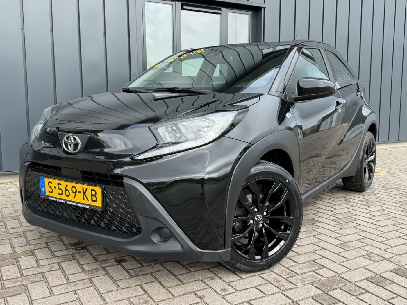 Toyota Toyota Aygo X 1.0 VVT-i Play BlackEdition Airco*Camera NAP! 2023 - voorkant