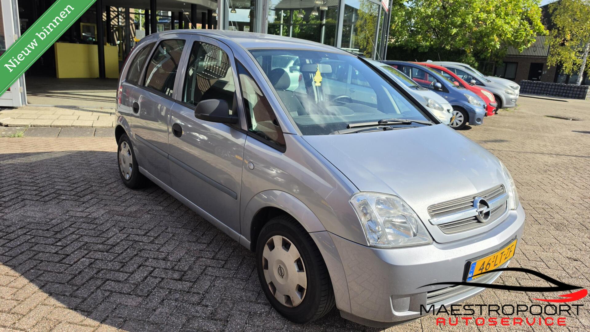 Opel Meriva-a 1.6 Essentia 2003 - voorkant
