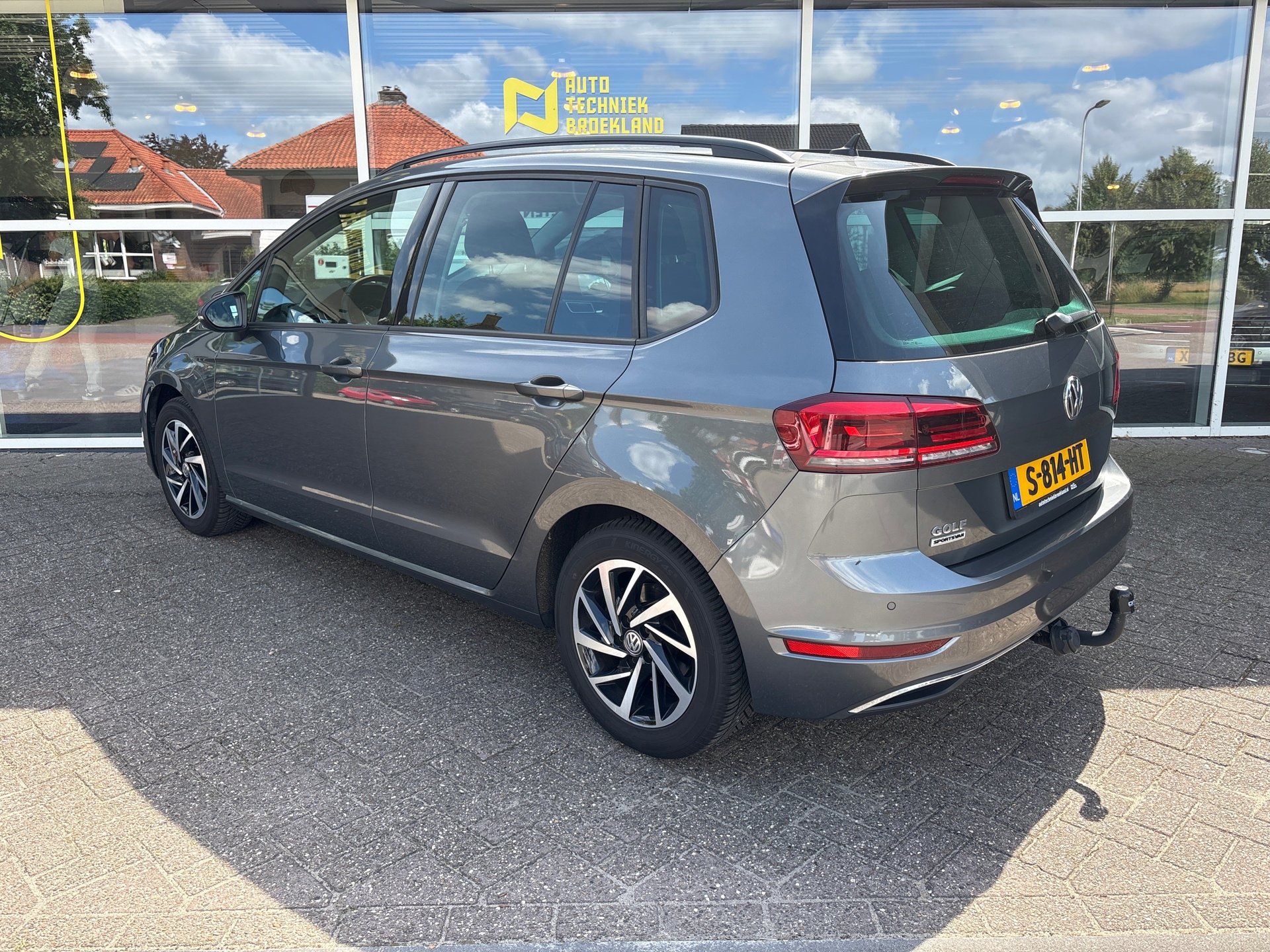 Foto van Volkswagen Golf Sportsvan