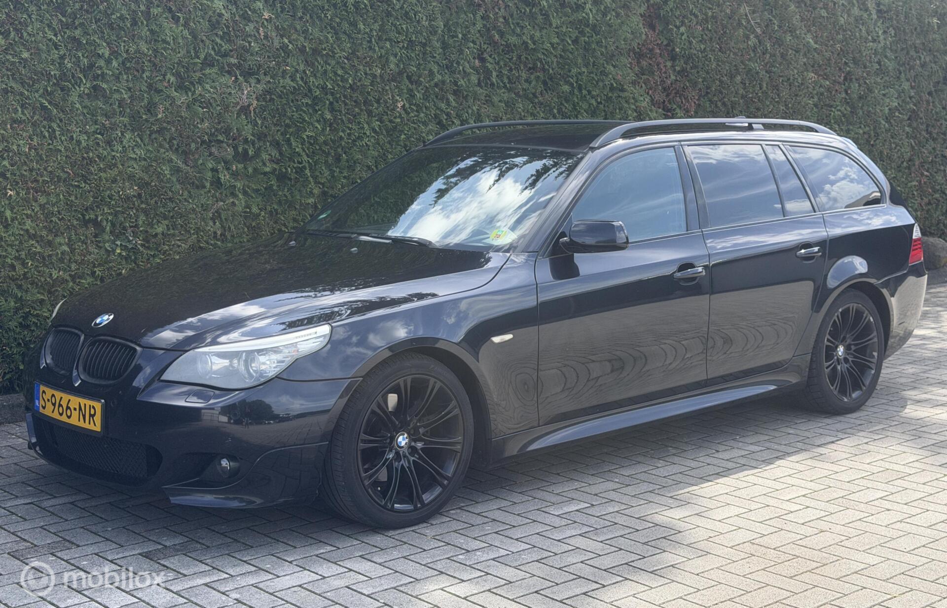 BMW 5er Reihe 523i Automaat Executive Clima Cruise 2009 - voorkant