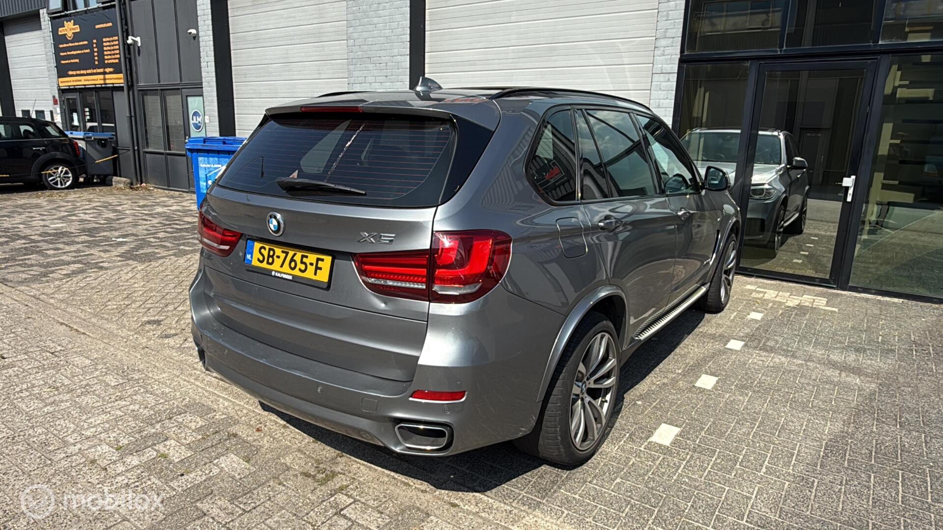 Foto van BMW X5 Xdrive30d