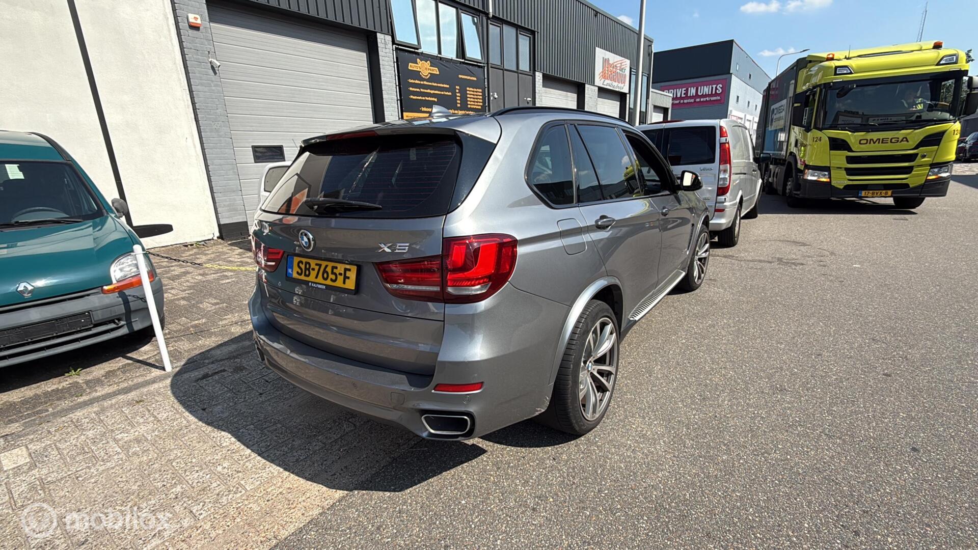 Foto van BMW X5 Xdrive30d