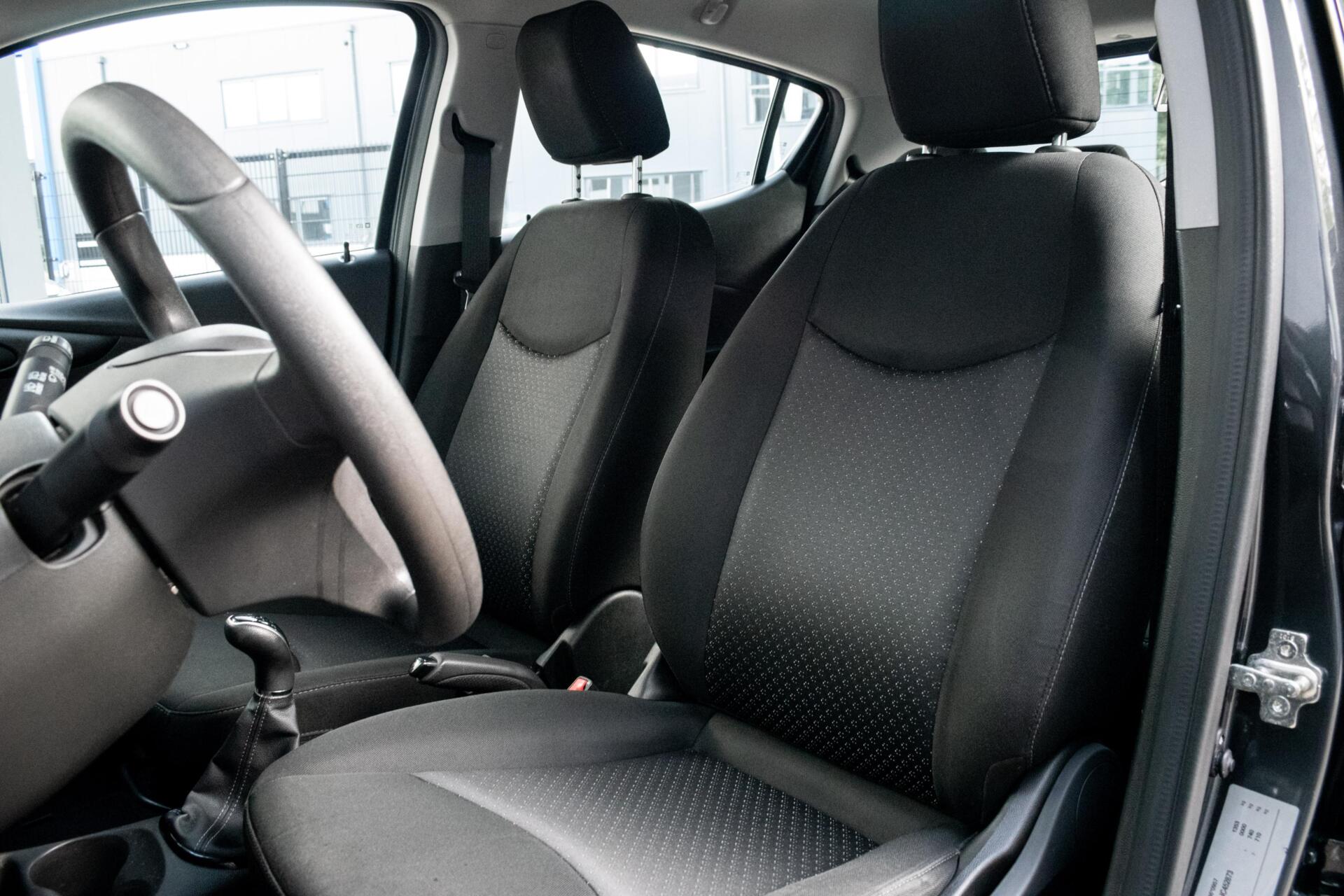 Foto van Opel Karl / Viva