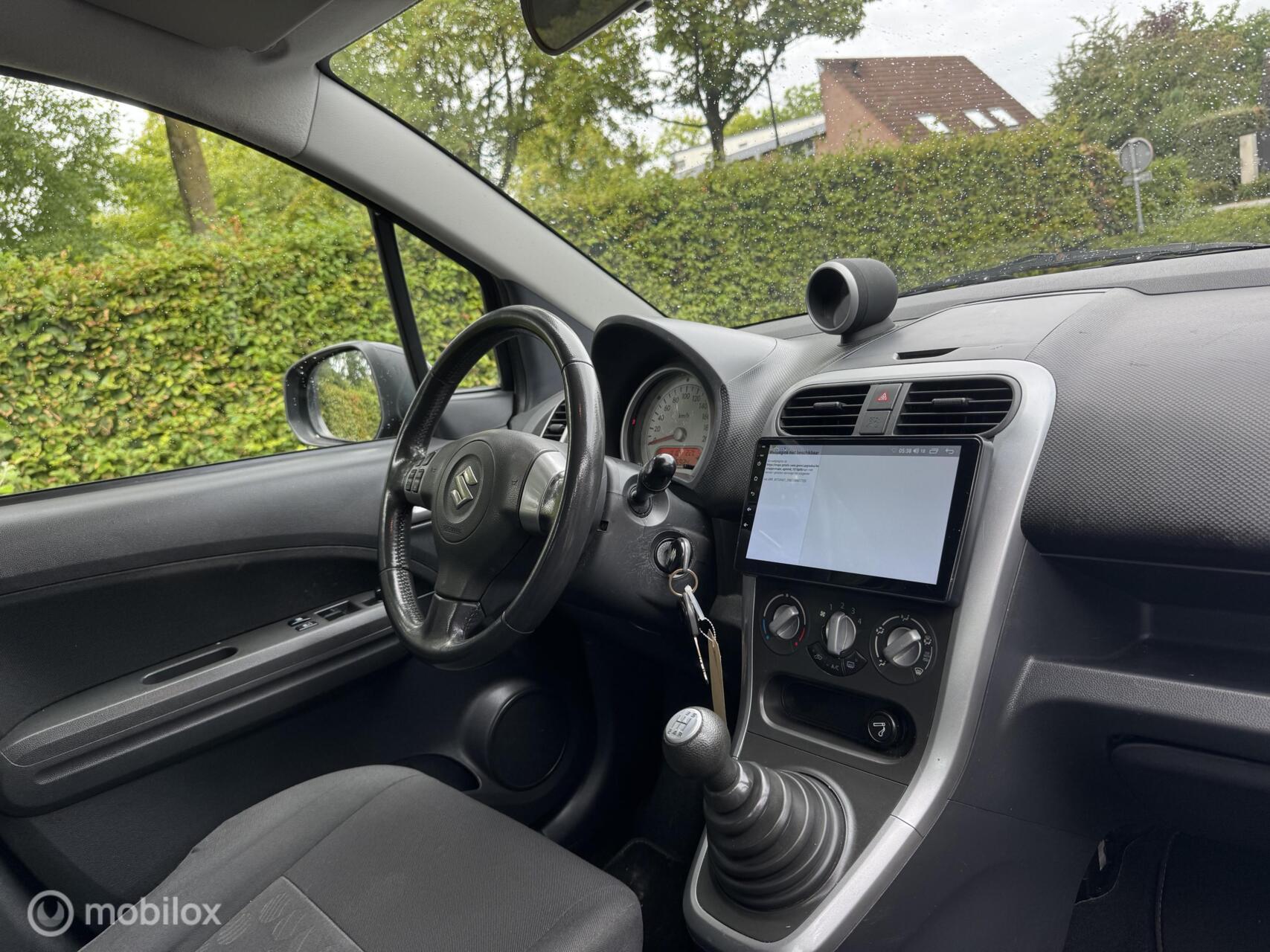 Foto van Suzuki Splash