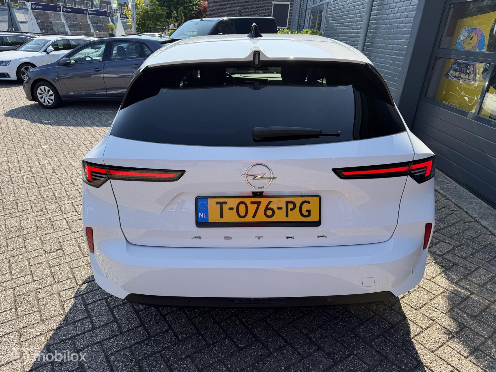 Foto van Opel Astra Sports Tourer