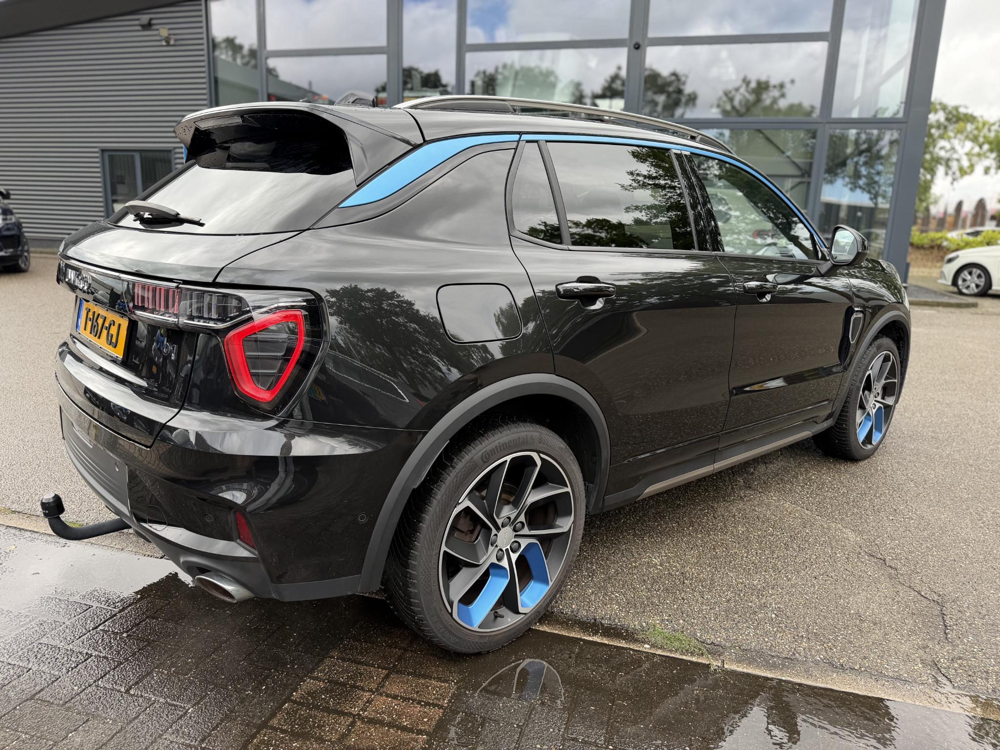 Foto van Lynk&co LYNK & Co 01