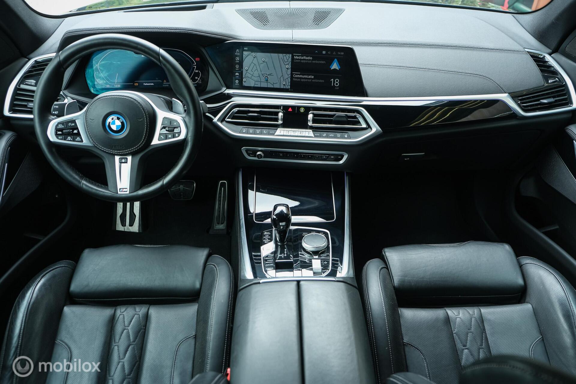 Foto van BMW X5 Xdrive45e