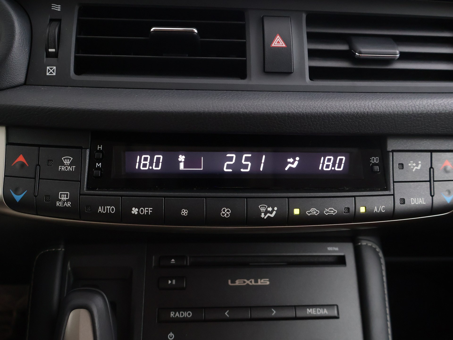 Foto van Lexus Lexus Ct200h