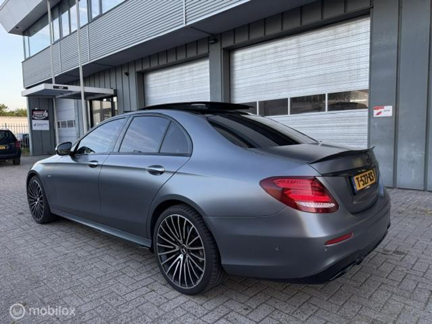 Foto van Mercedes-Benz E 350 E